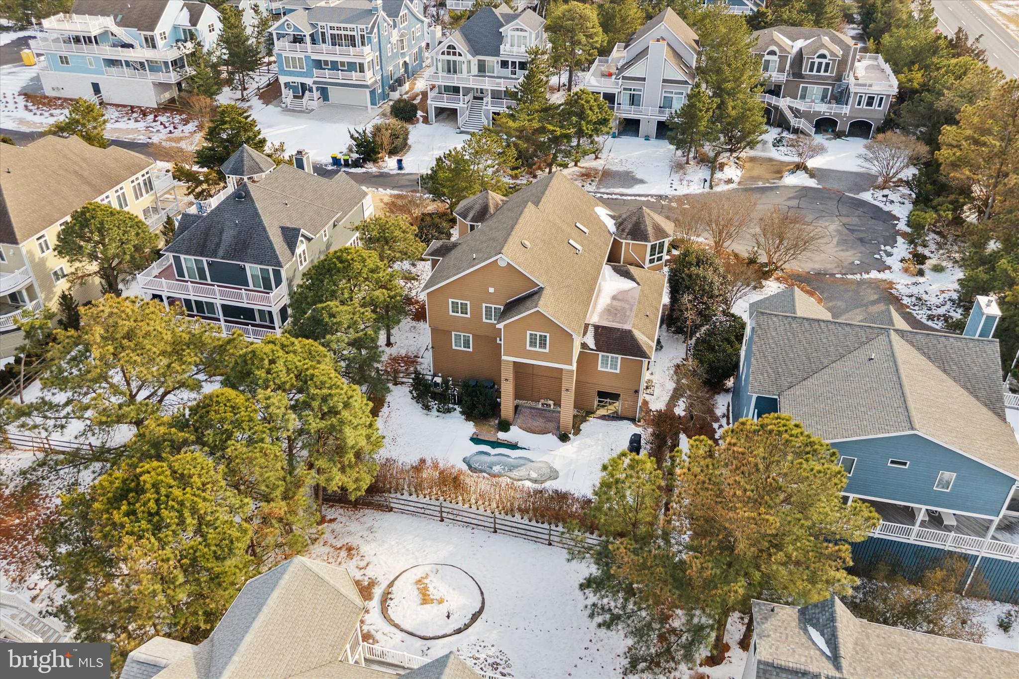 BREAKWATER BEACH - Residential