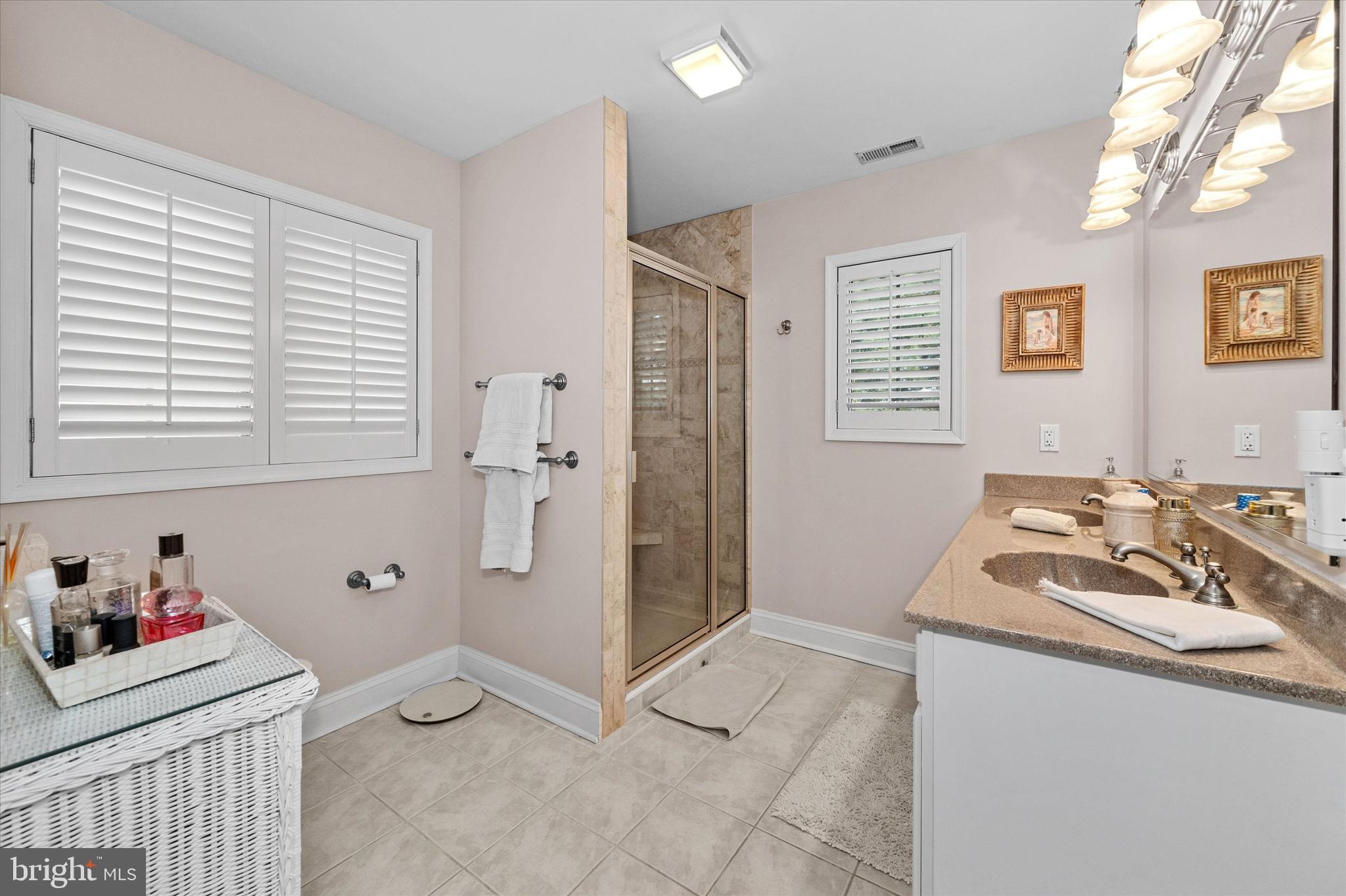 BREAKWATER BEACH - Residential