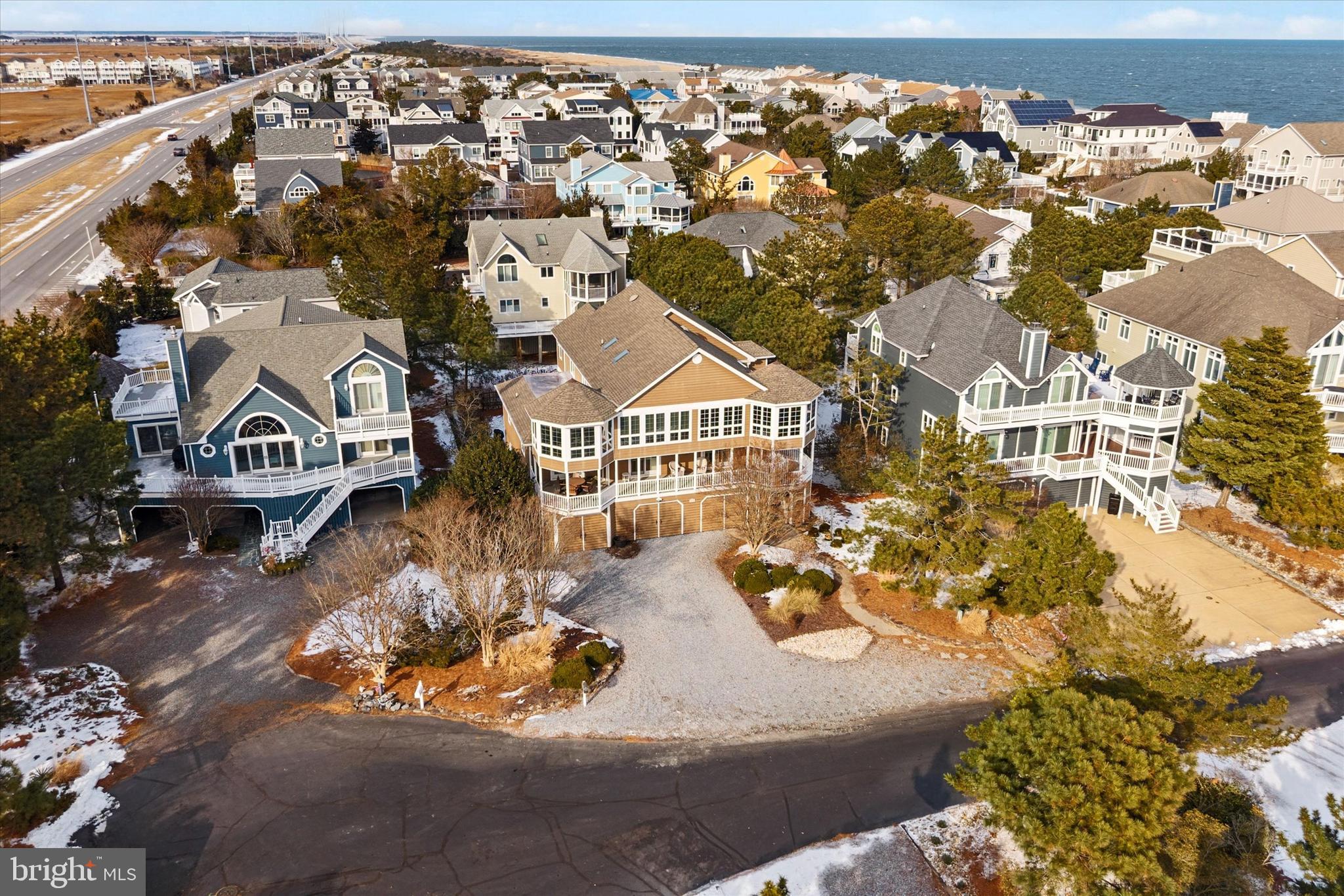 BREAKWATER BEACH - Residential