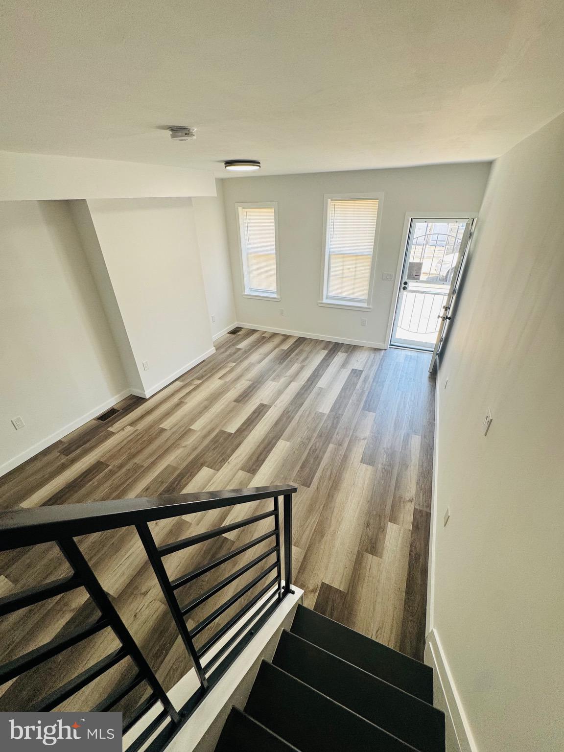 EAST KENSINGTON - Residential