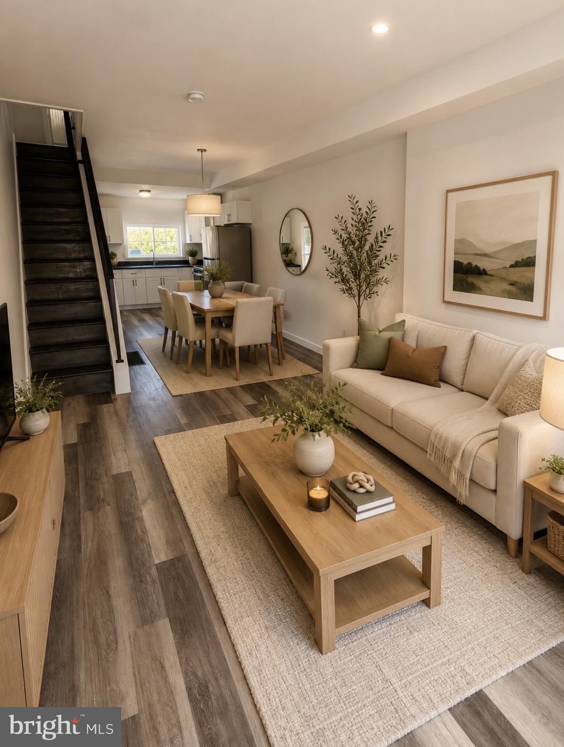 EAST KENSINGTON - Residential
