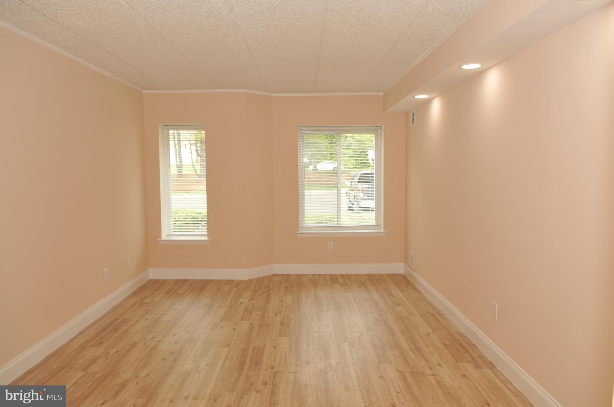 LIBERTY SQUARE - Residential Lease