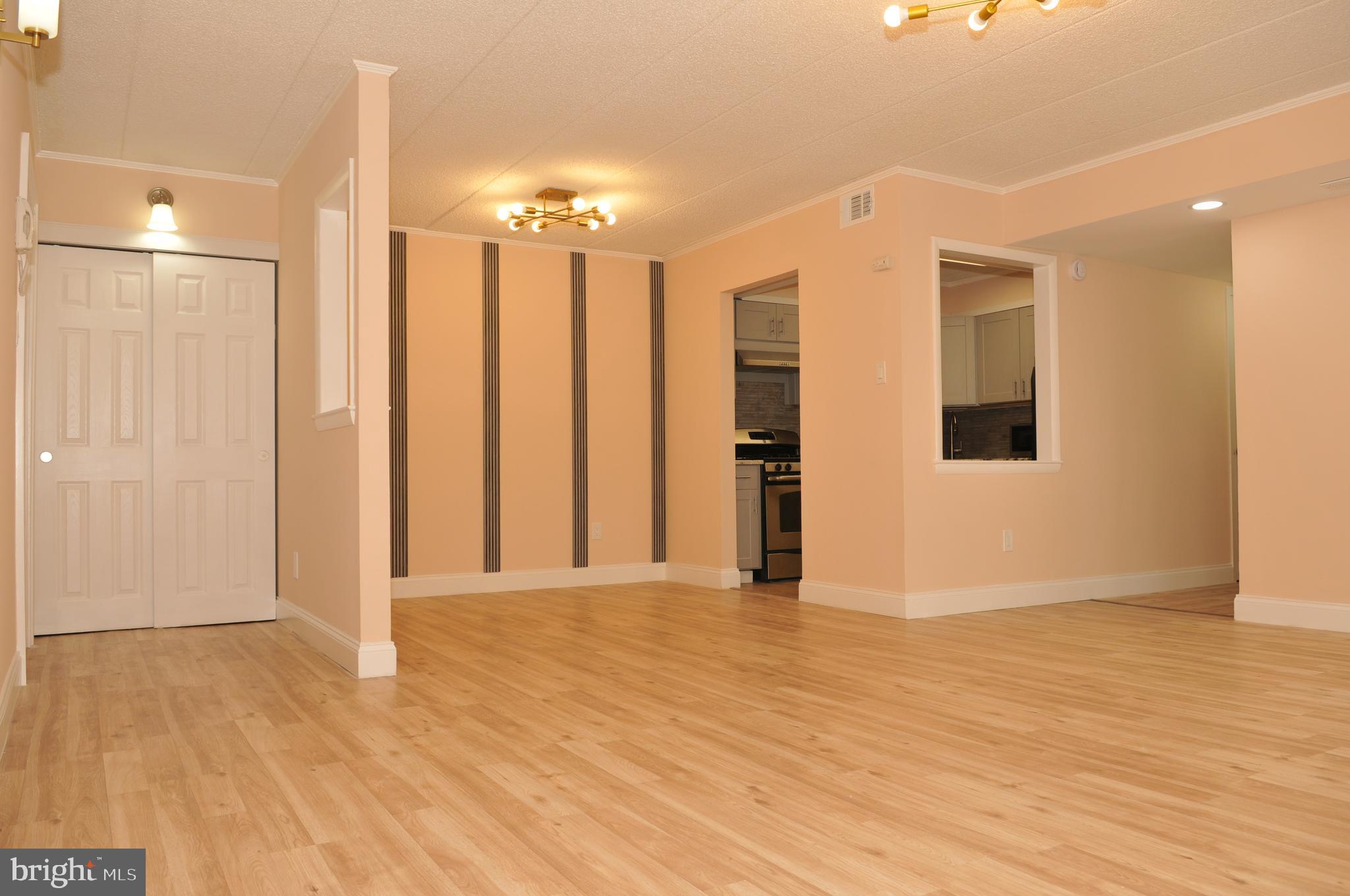 LIBERTY SQUARE - Residential Lease