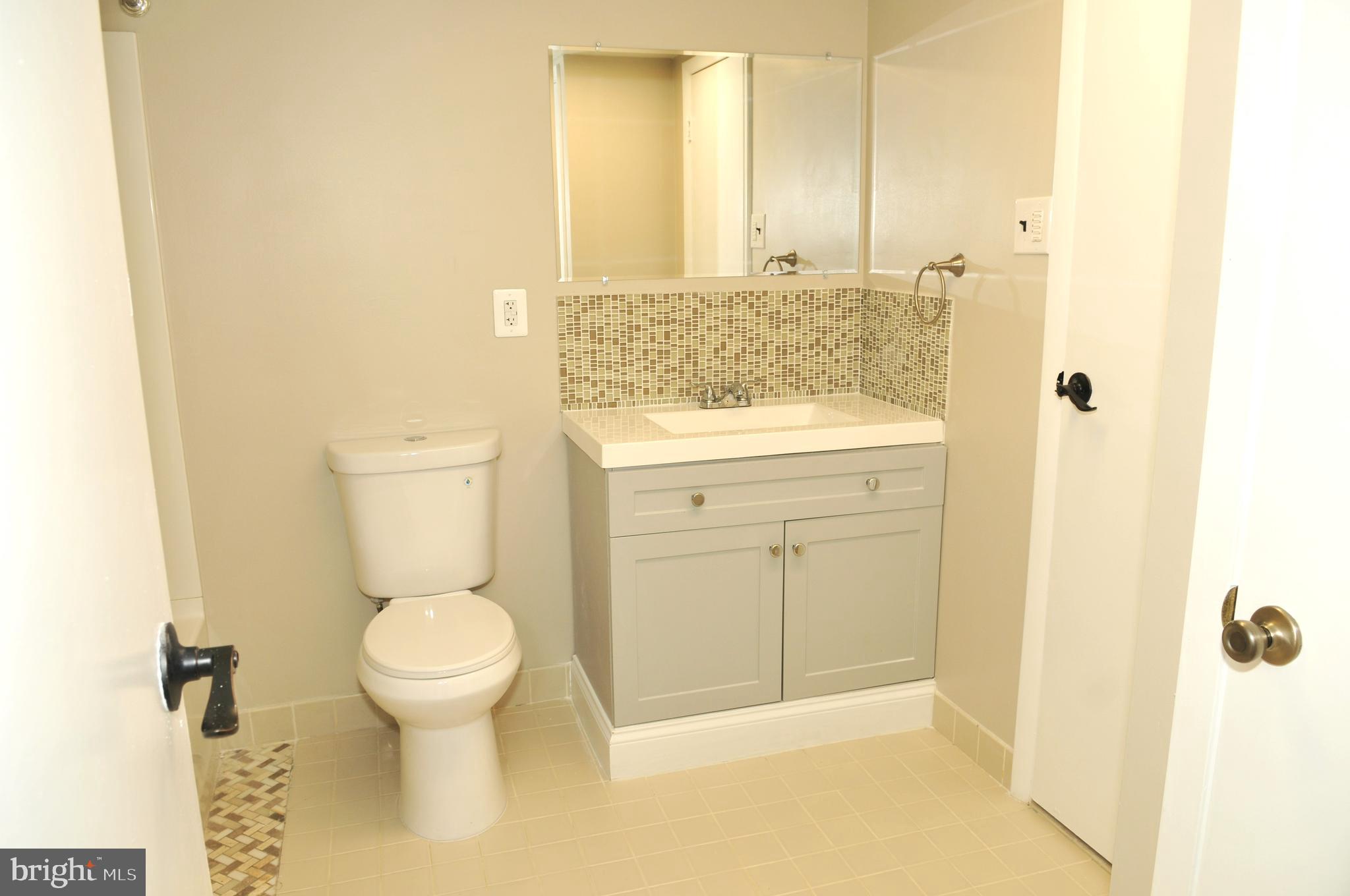 LIBERTY SQUARE - Residential Lease