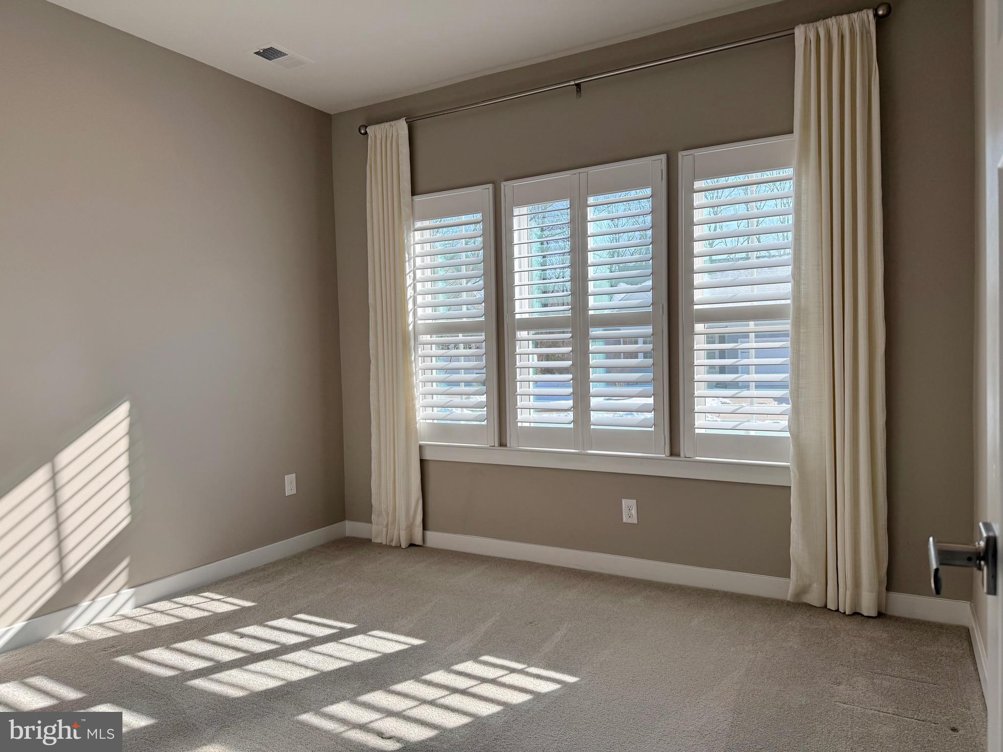 SILVER WOODS - Residential