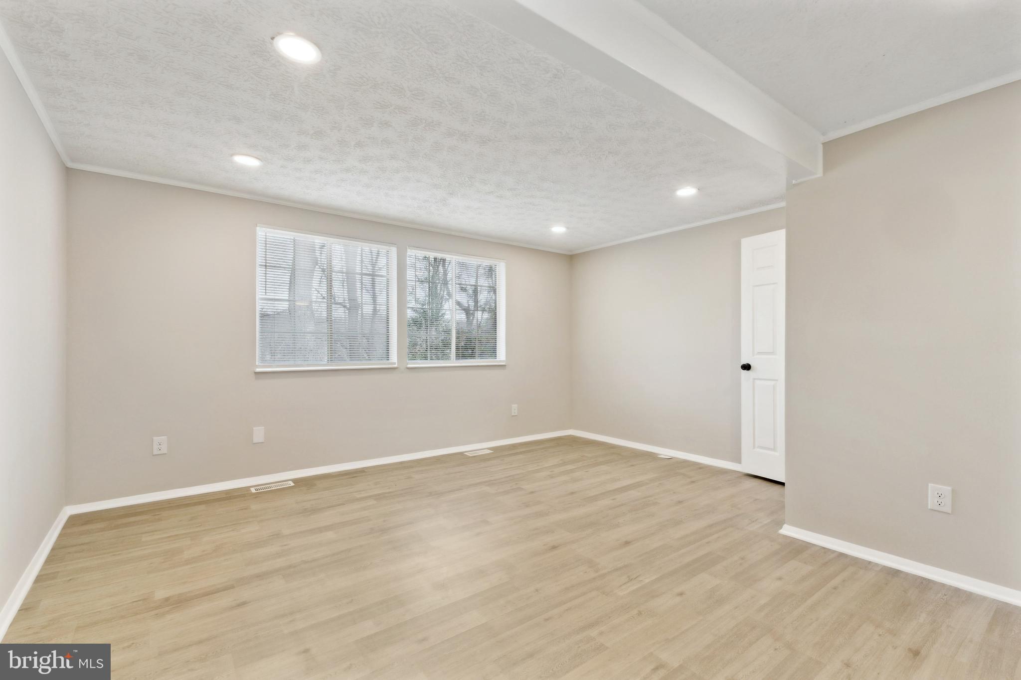 NEWINGTON FOREST - Residential