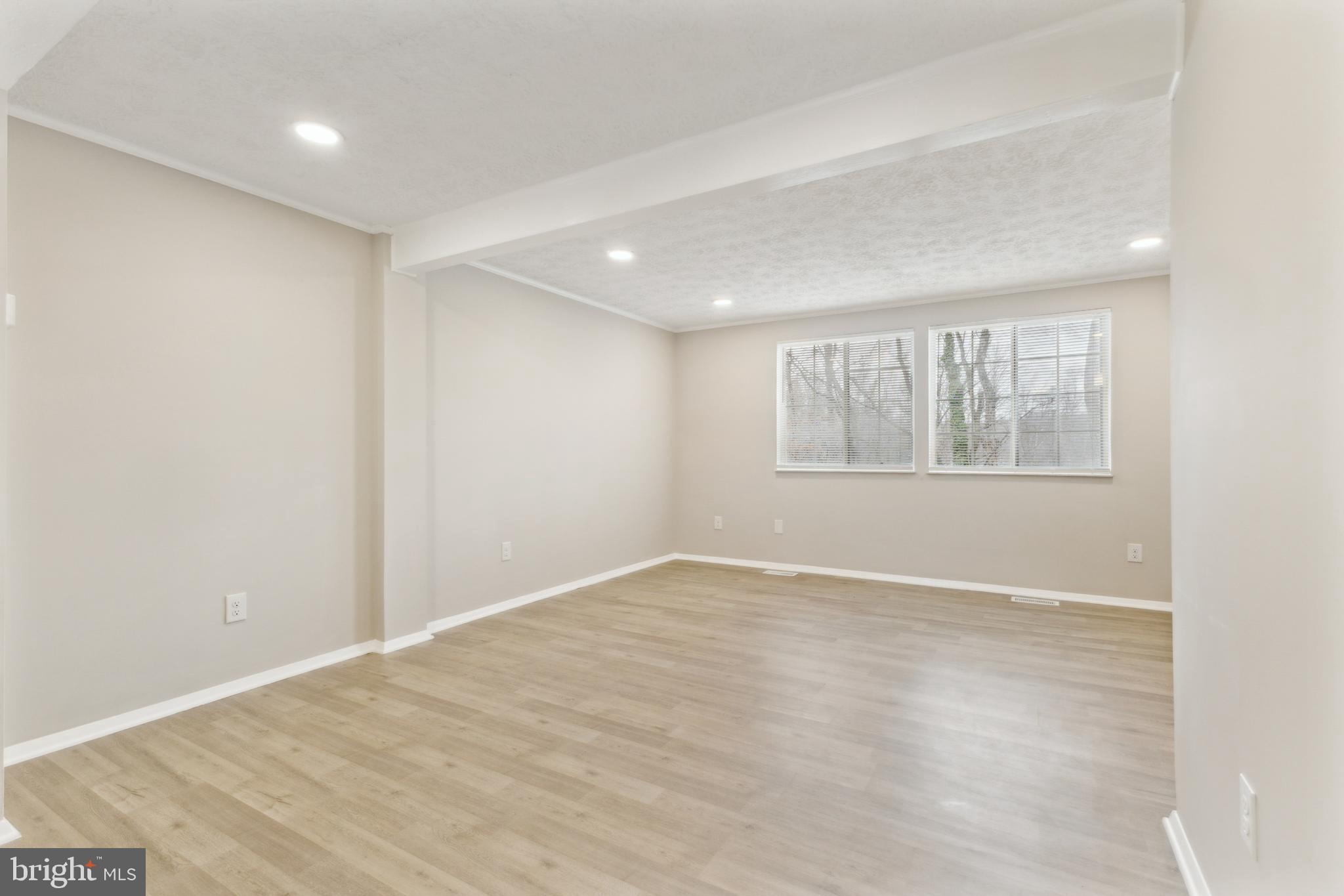 NEWINGTON FOREST - Residential