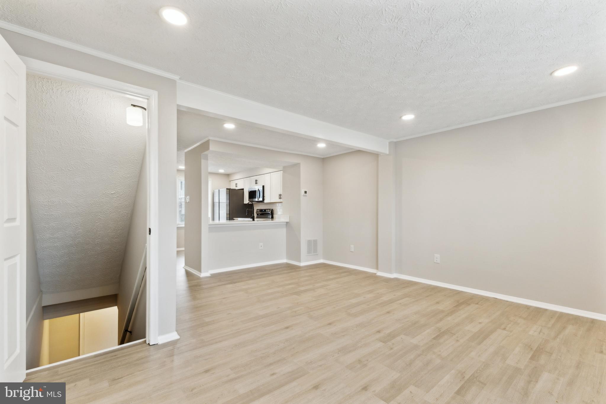 NEWINGTON FOREST - Residential
