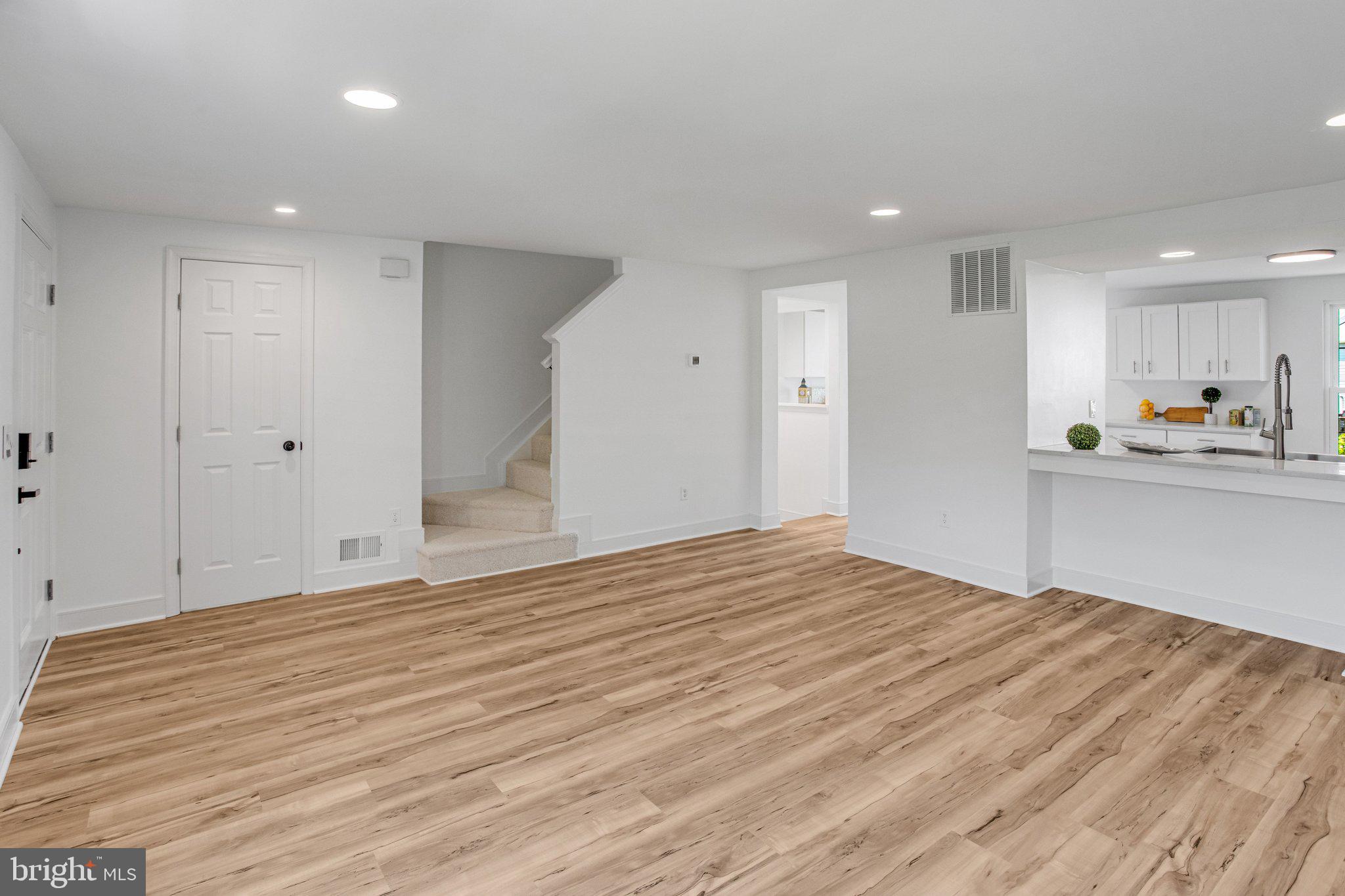 PRINCETON WOODS - Residential