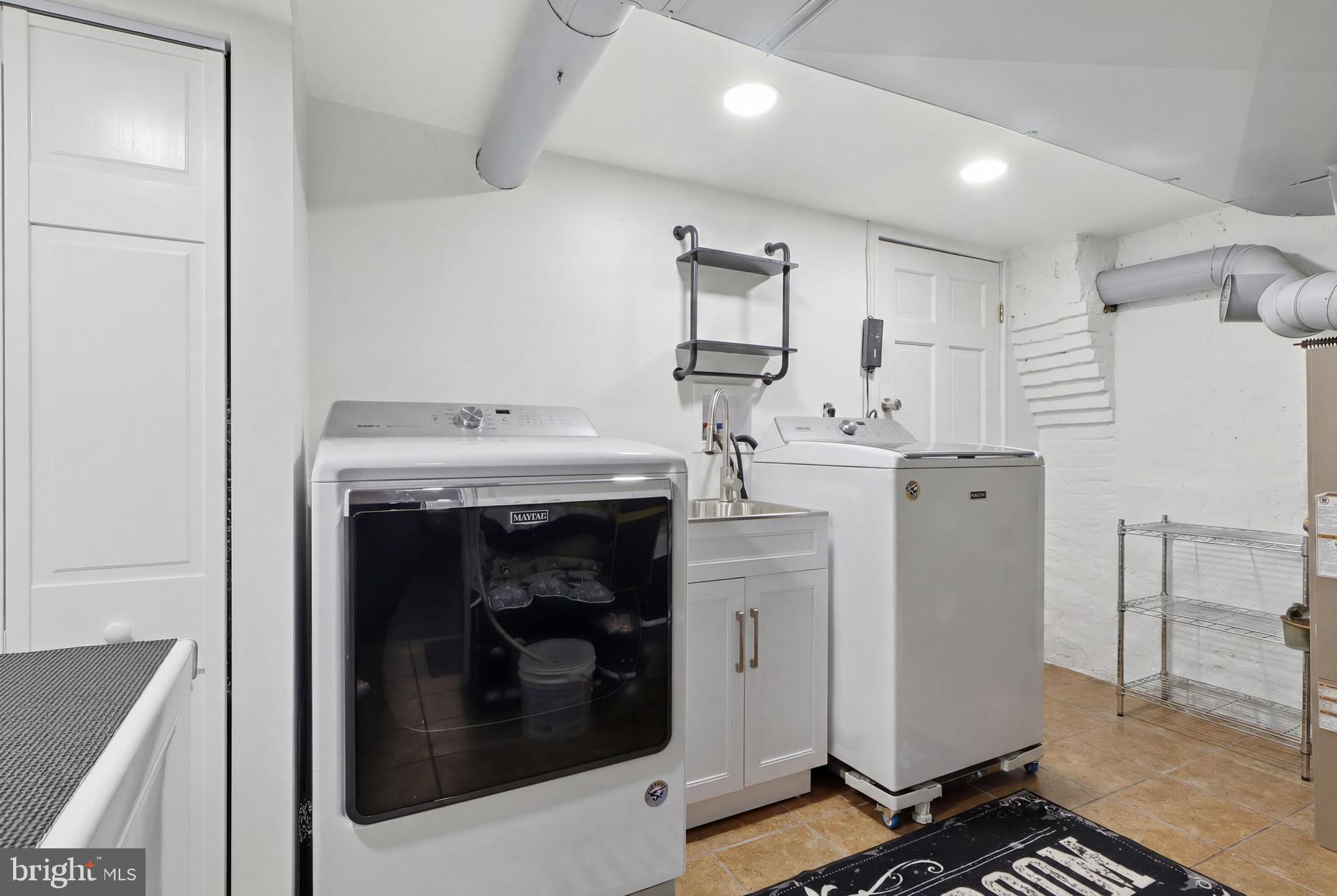 EAST PENNSBORO - Residential