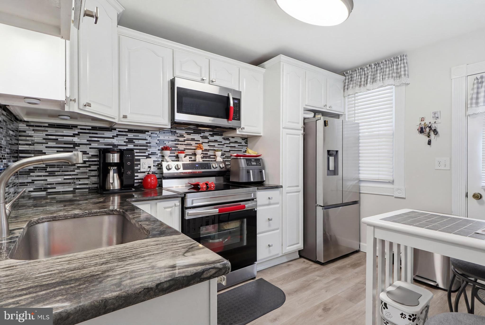 EAST PENNSBORO - Residential