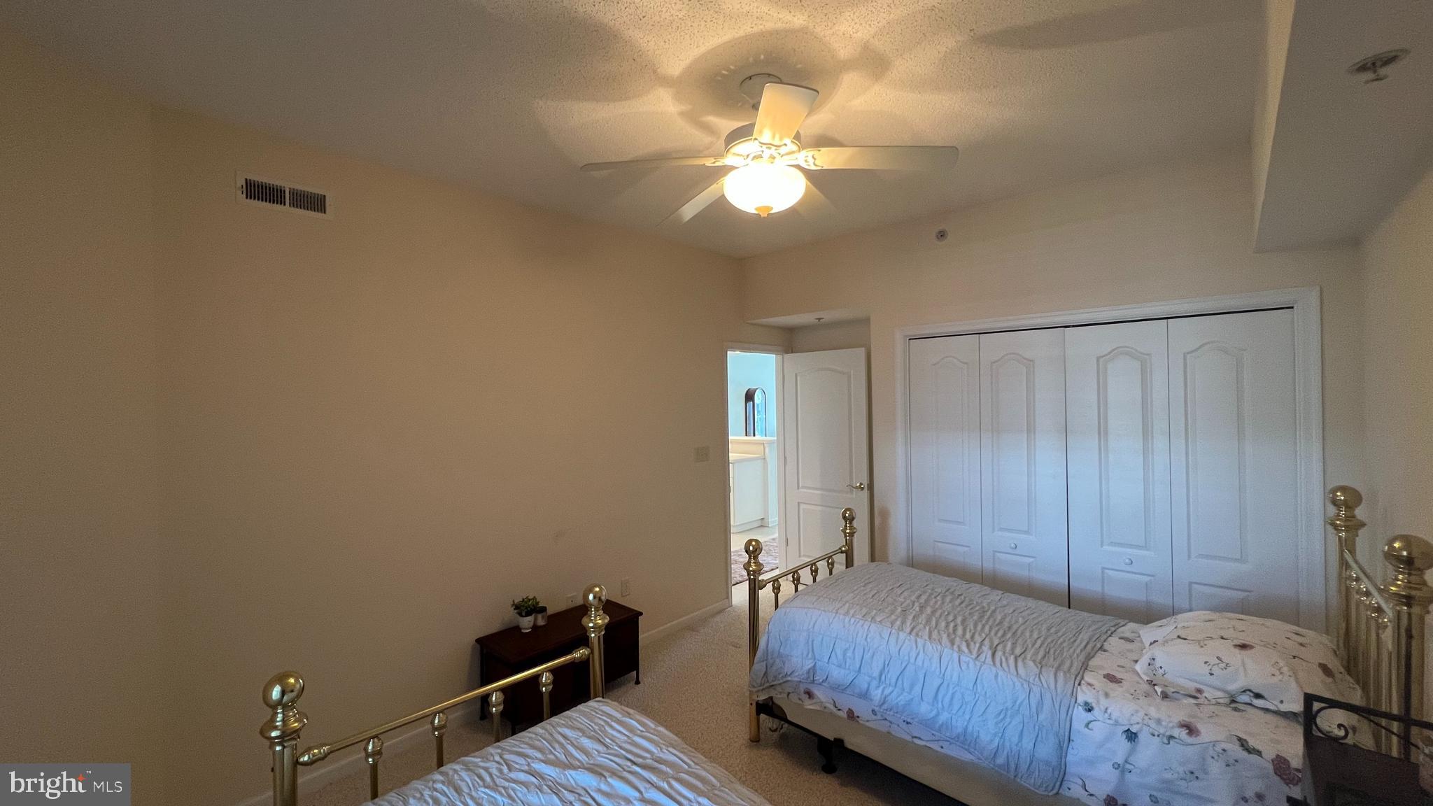 HARBOUR LIGHT CONDOS - Residential