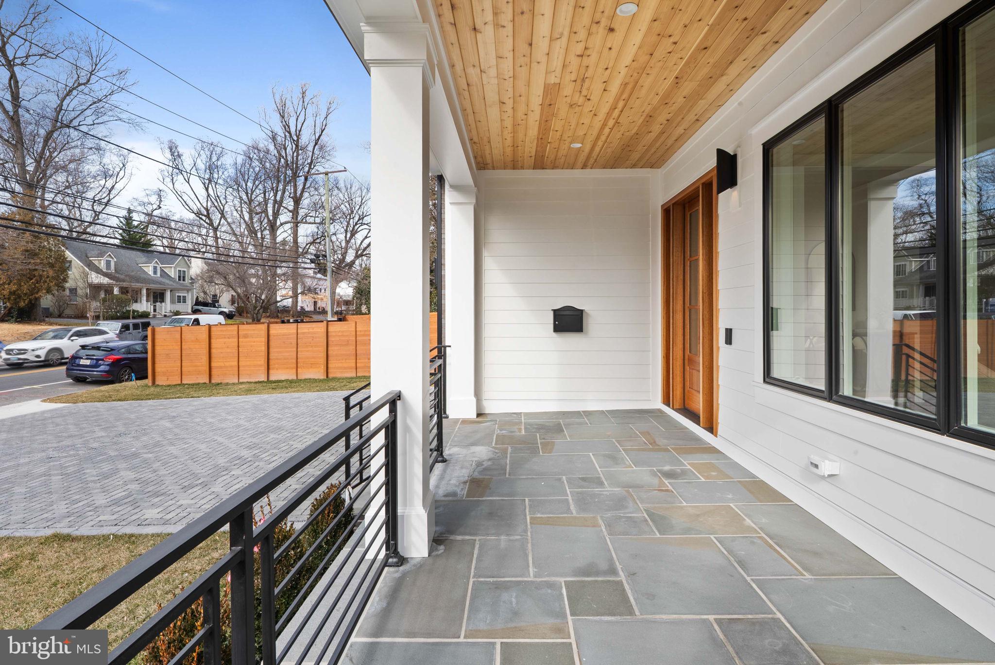 SUMNER - Residential