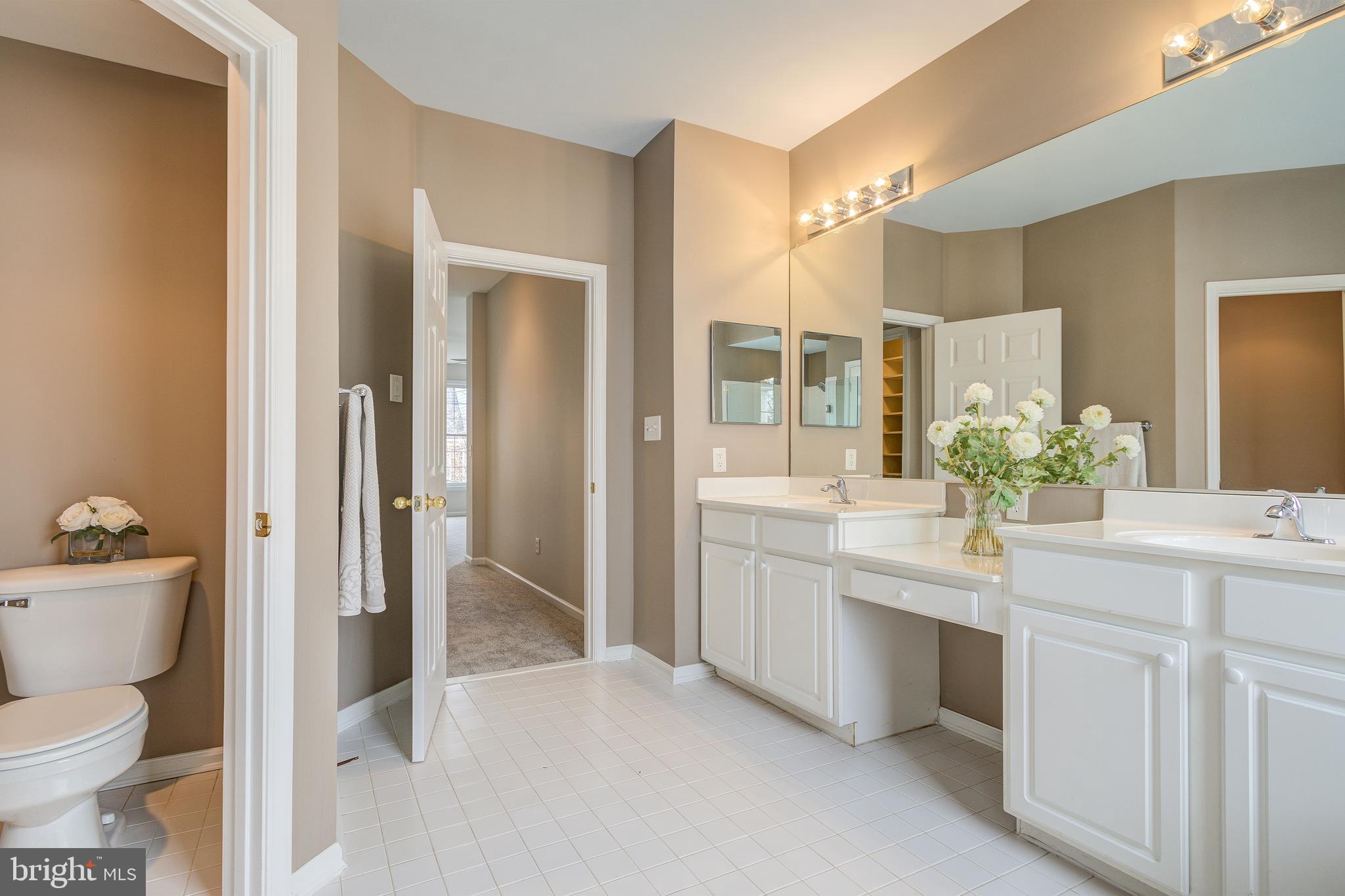 KENTLANDS MIDTOWN - Residential