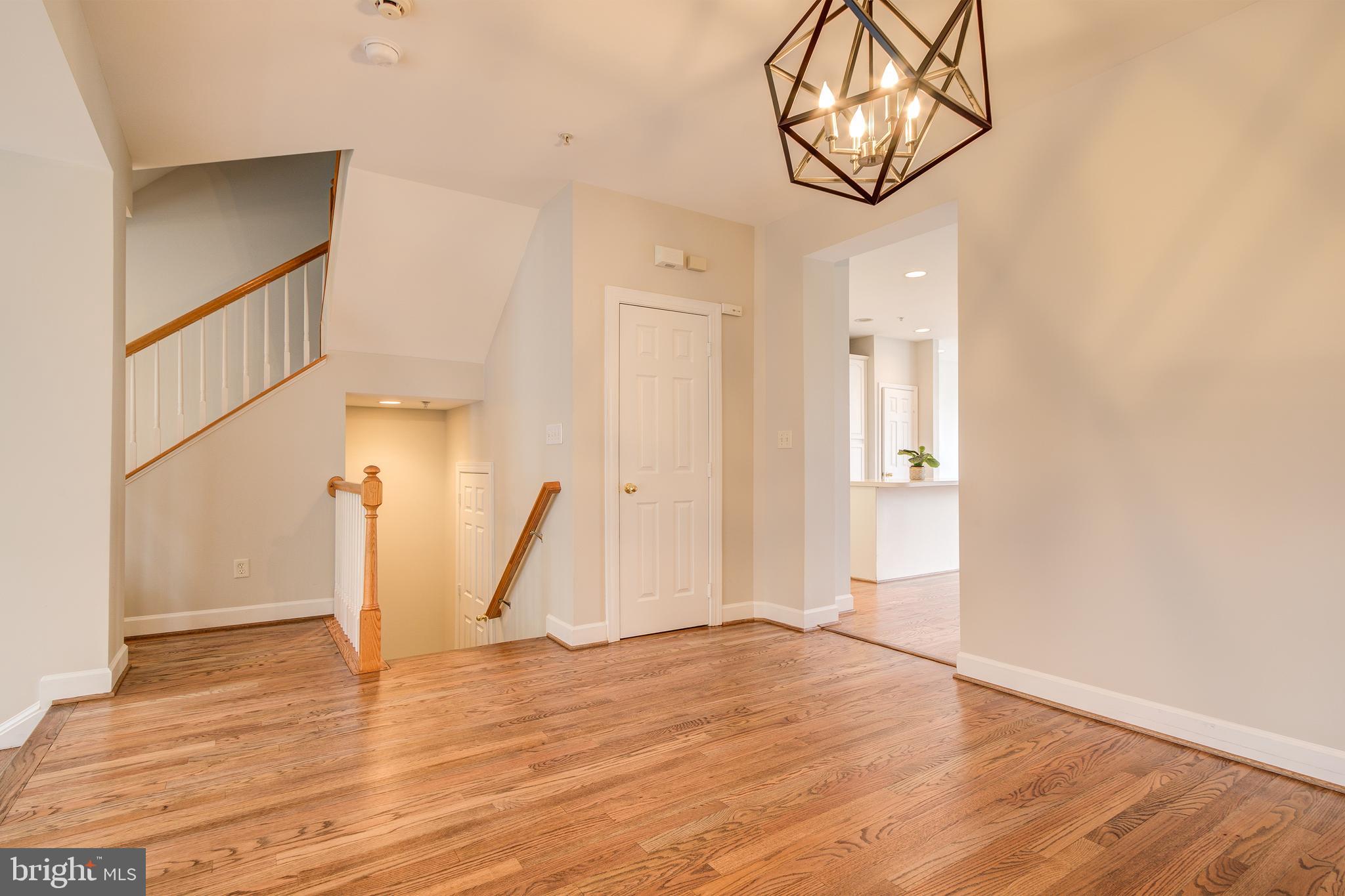 KENTLANDS MIDTOWN - Residential
