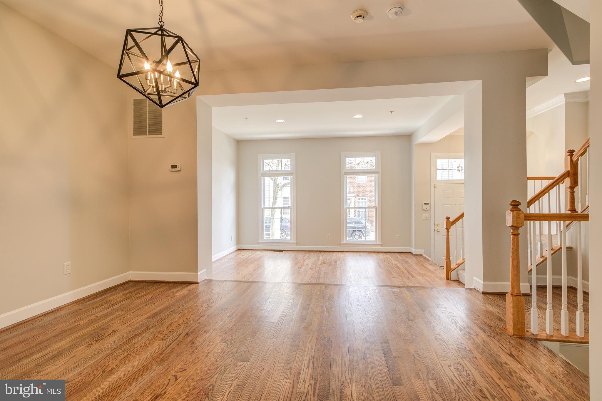 KENTLANDS MIDTOWN - Residential