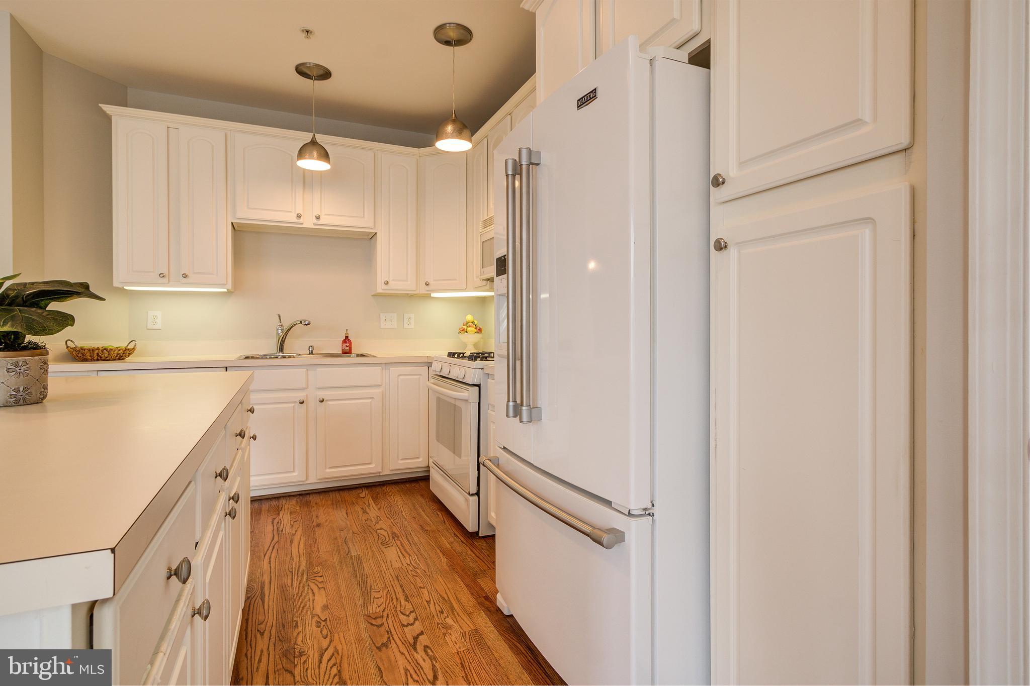 KENTLANDS MIDTOWN - Residential