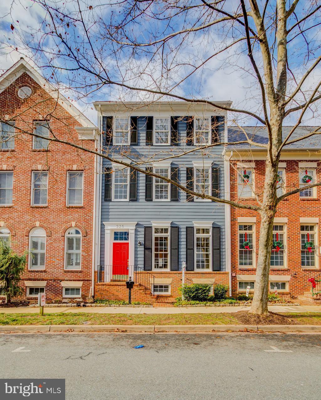 KENTLANDS MIDTOWN - Residential