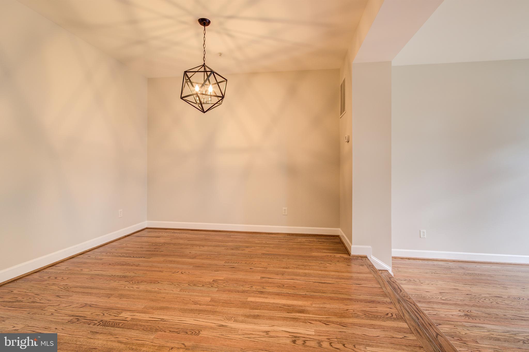 KENTLANDS MIDTOWN - Residential