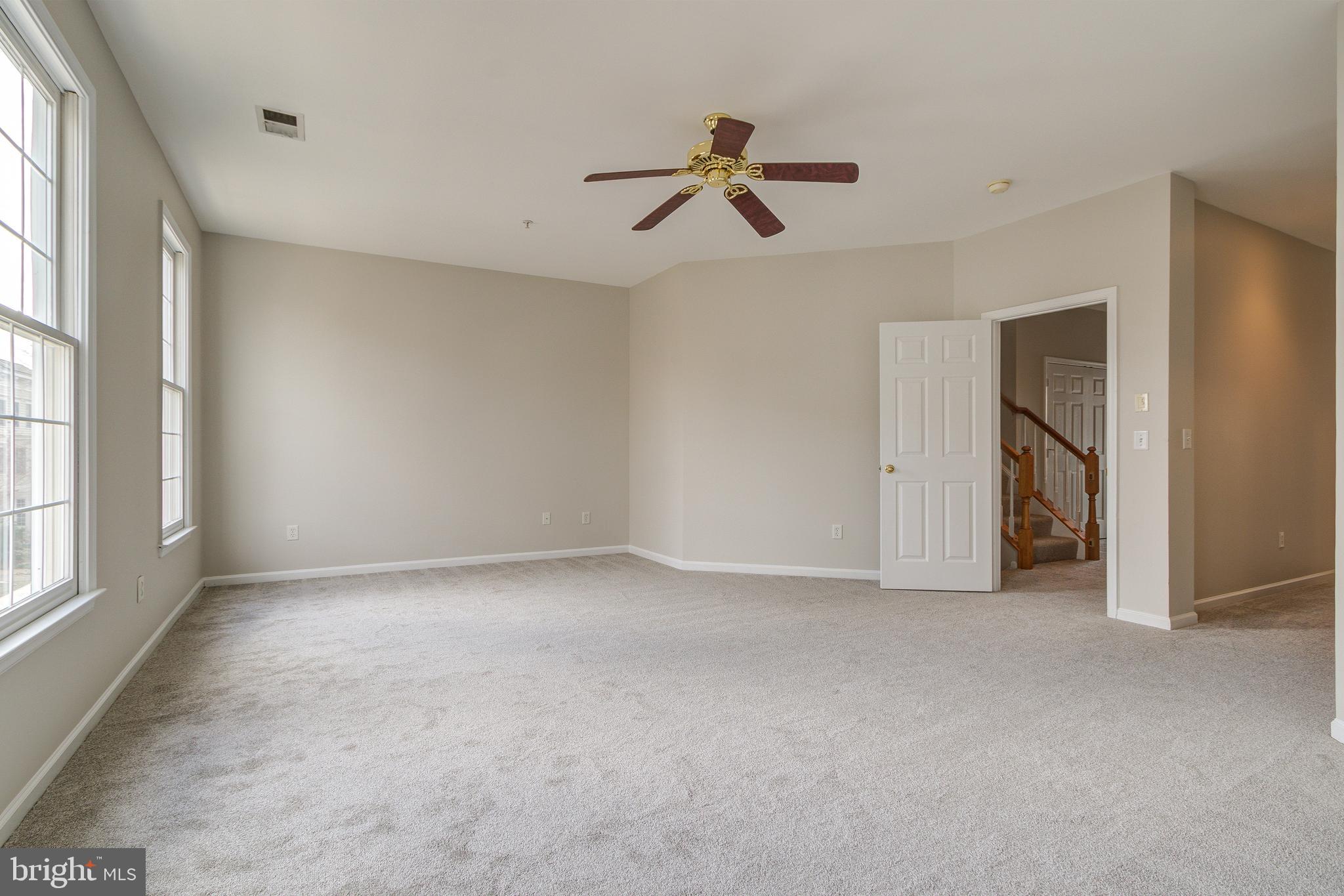 KENTLANDS MIDTOWN - Residential