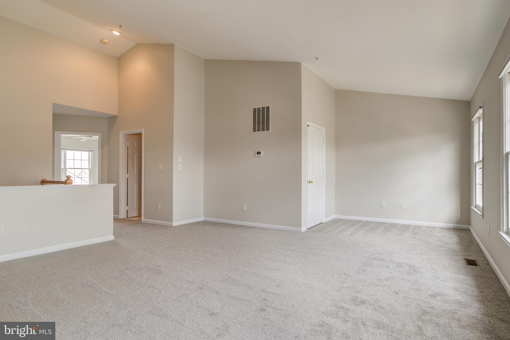 KENTLANDS MIDTOWN - Residential