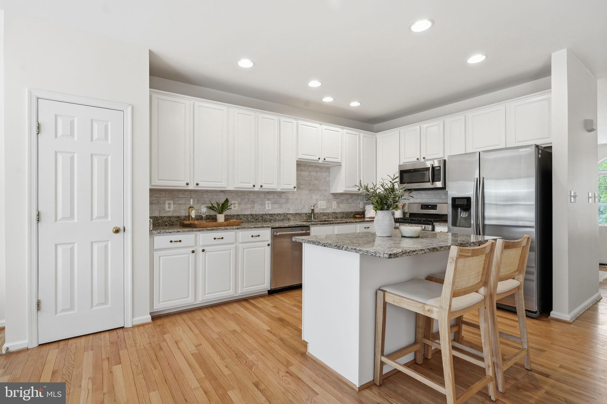 SOUTH RIDING - Residential