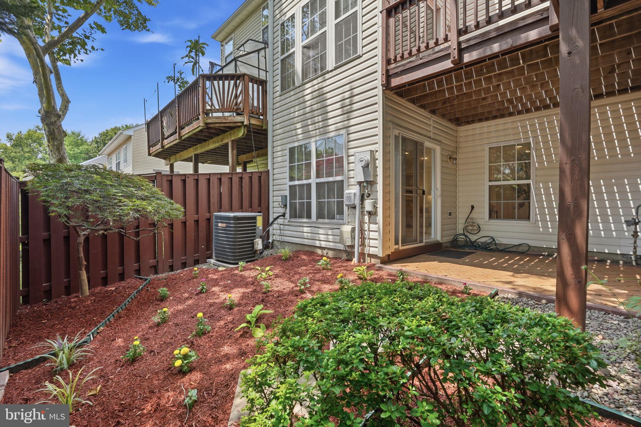 SOUTH RIDING - Residential