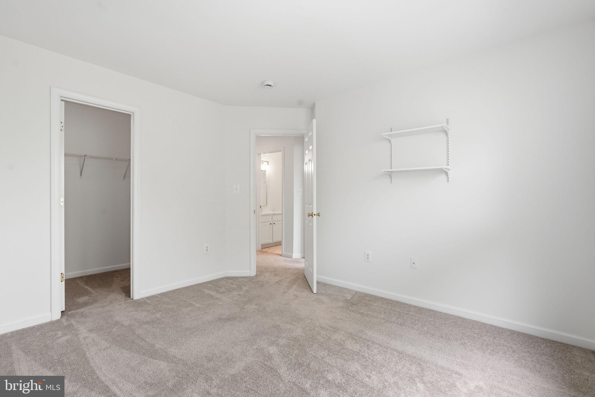 SOUTH RIDING - Residential