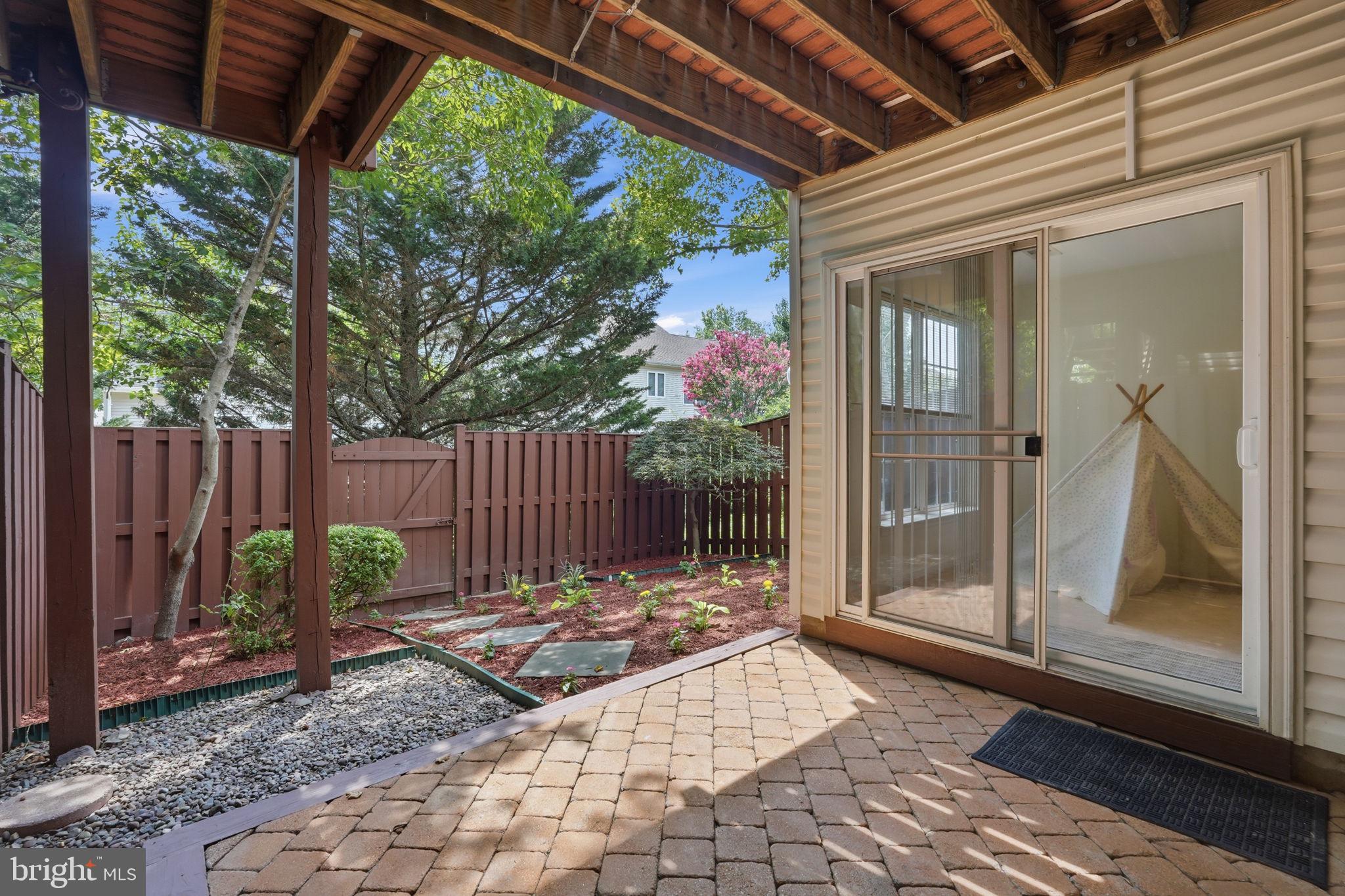 SOUTH RIDING - Residential