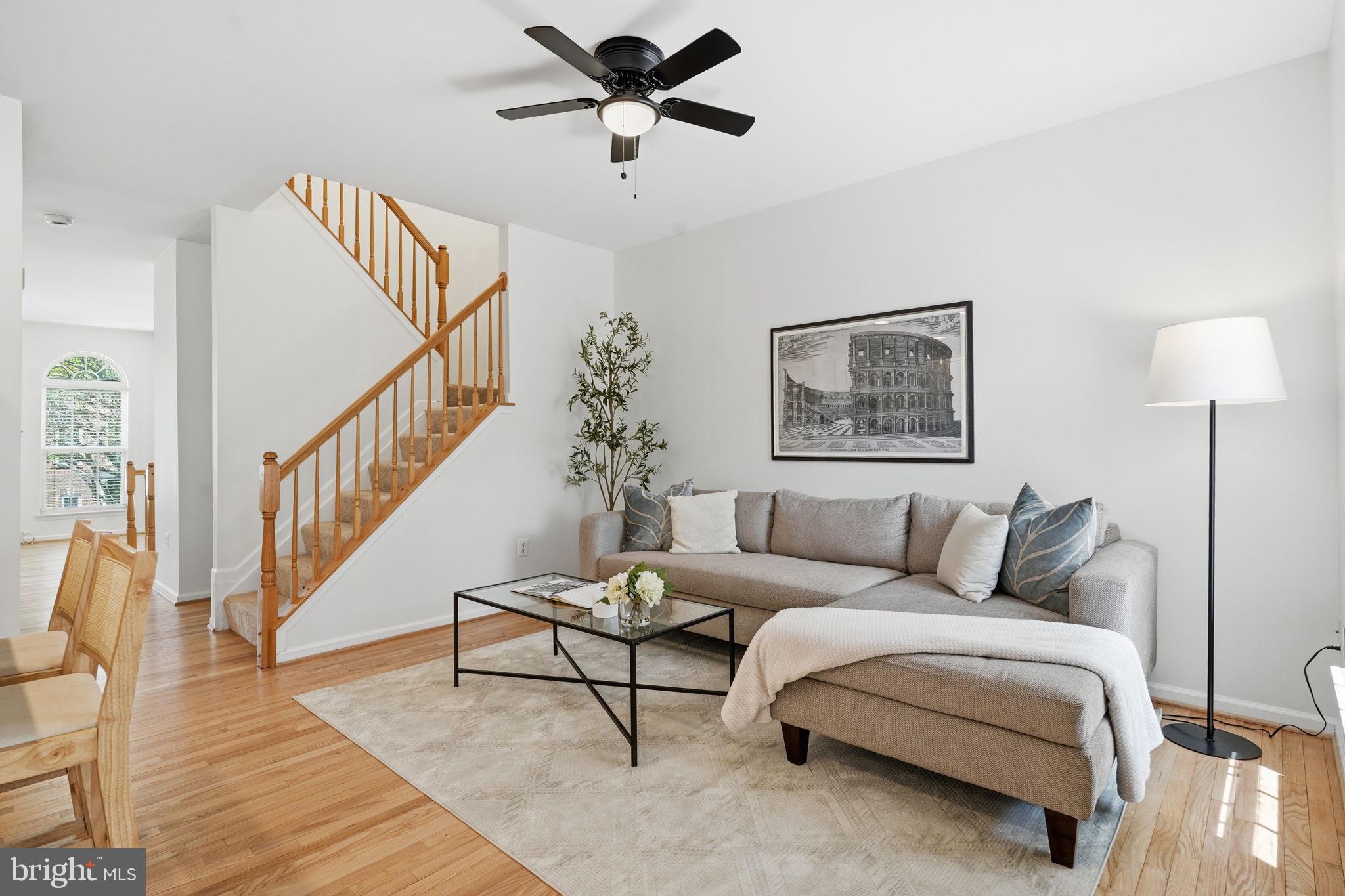 SOUTH RIDING - Residential