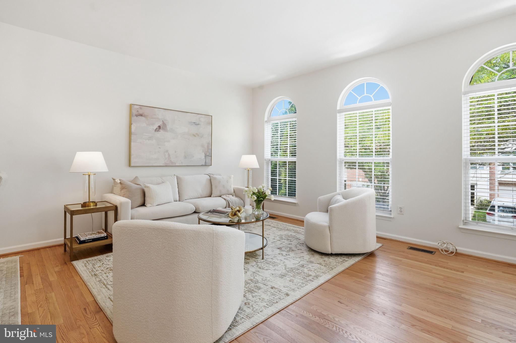 SOUTH RIDING - Residential