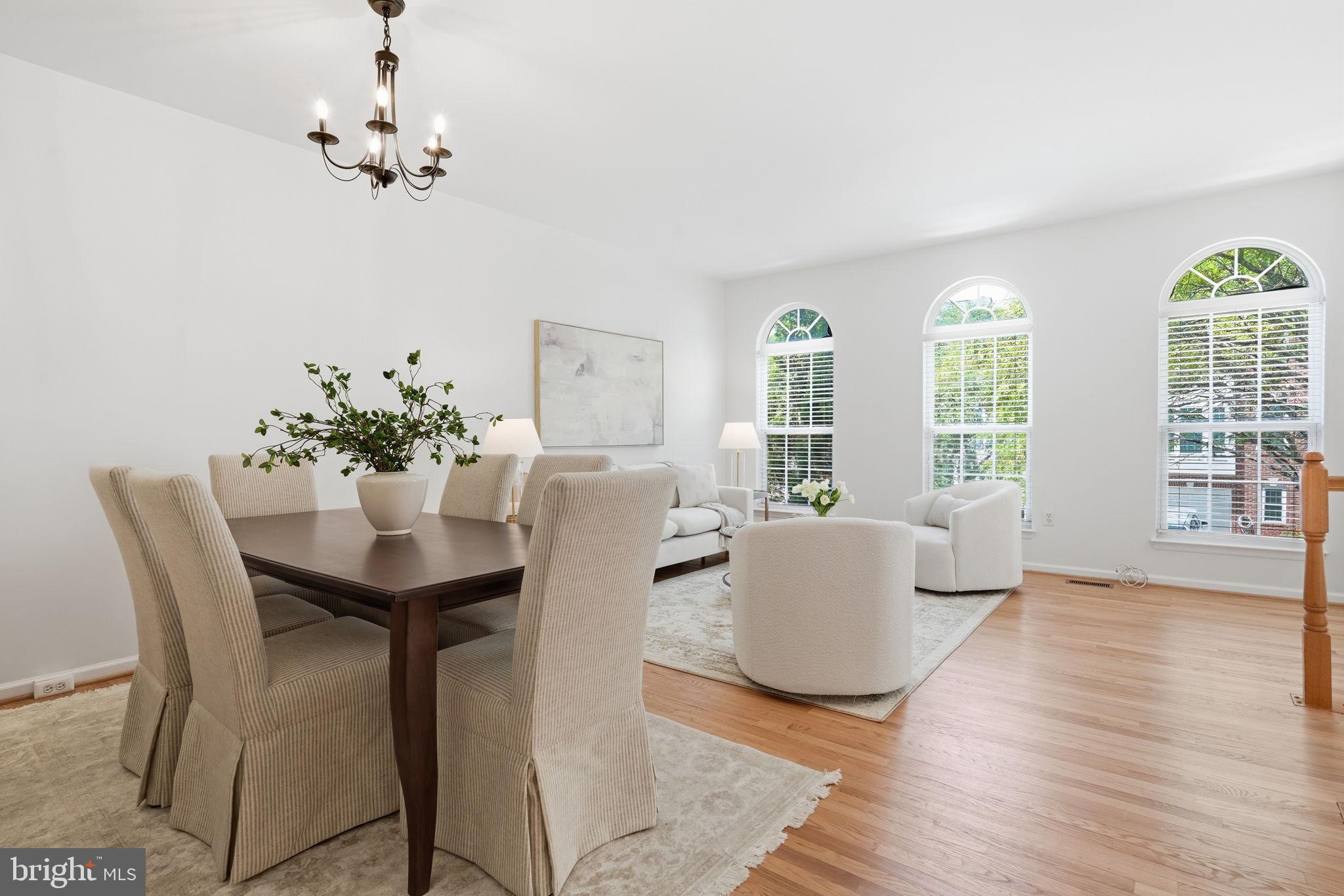 SOUTH RIDING - Residential