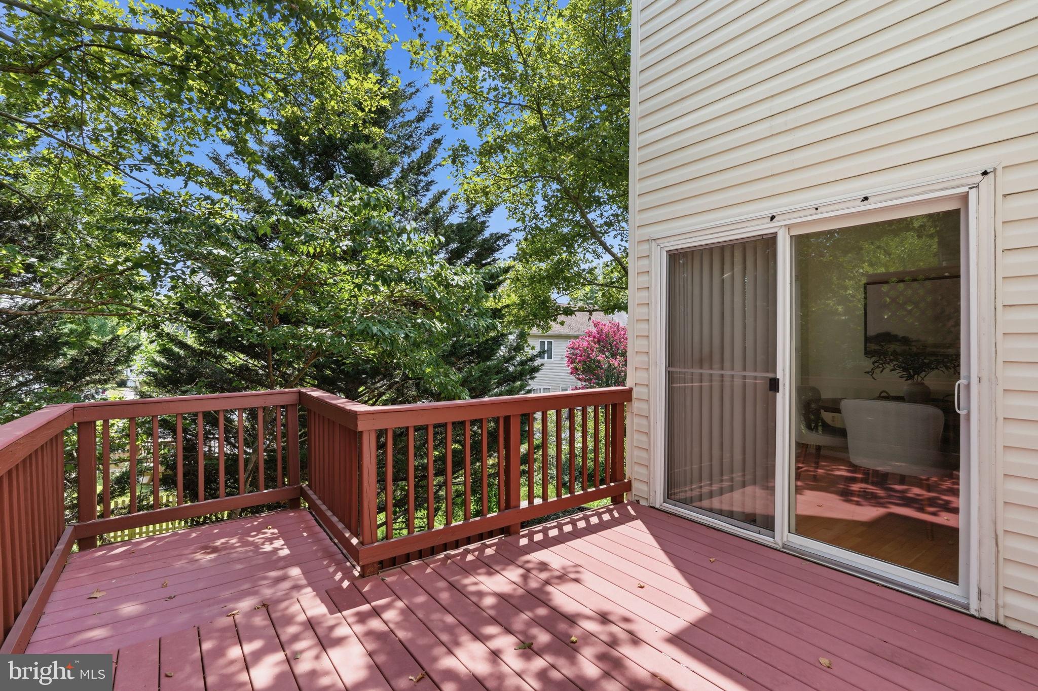 SOUTH RIDING - Residential