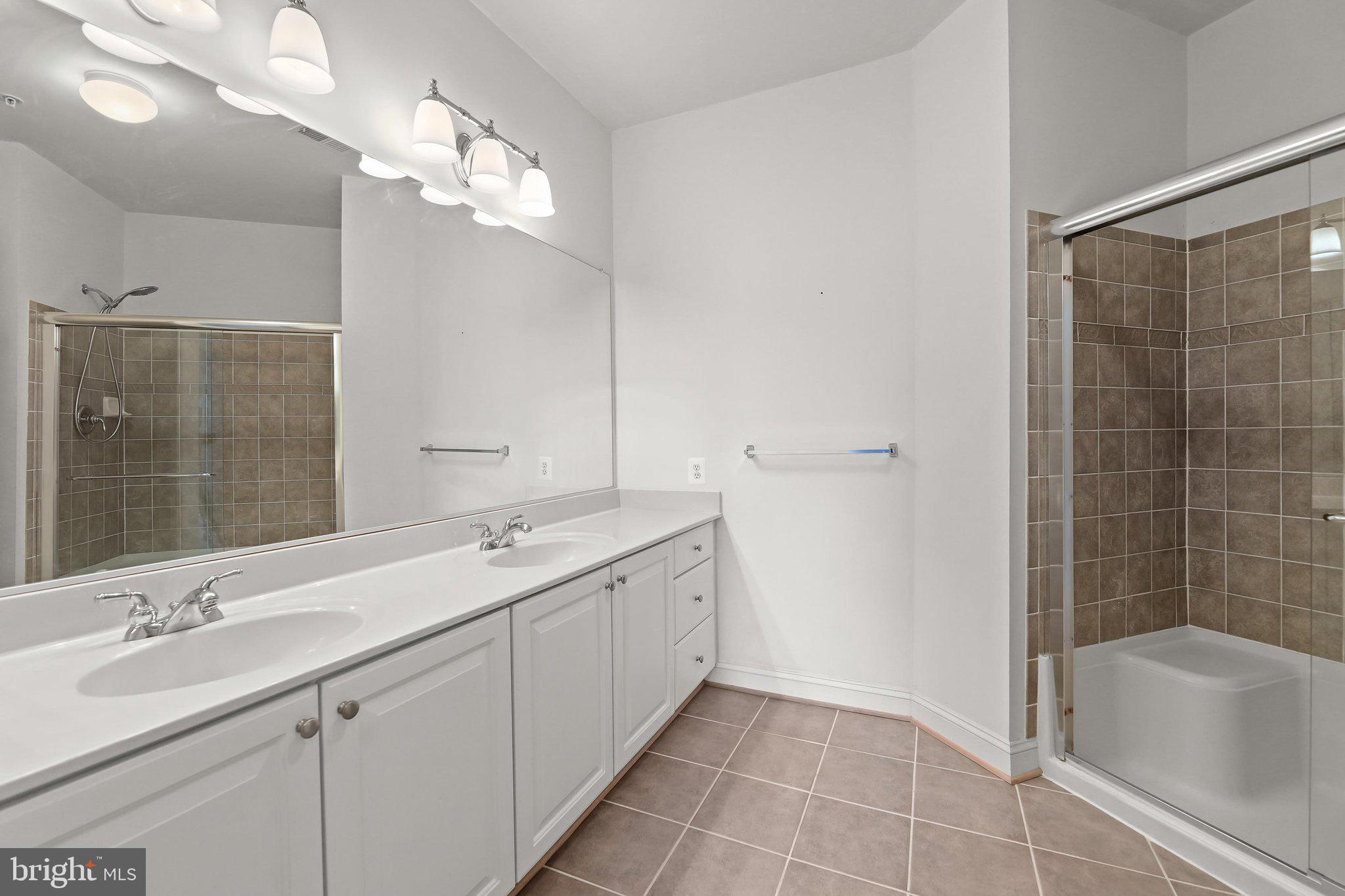 FIELDSTONE - Residential