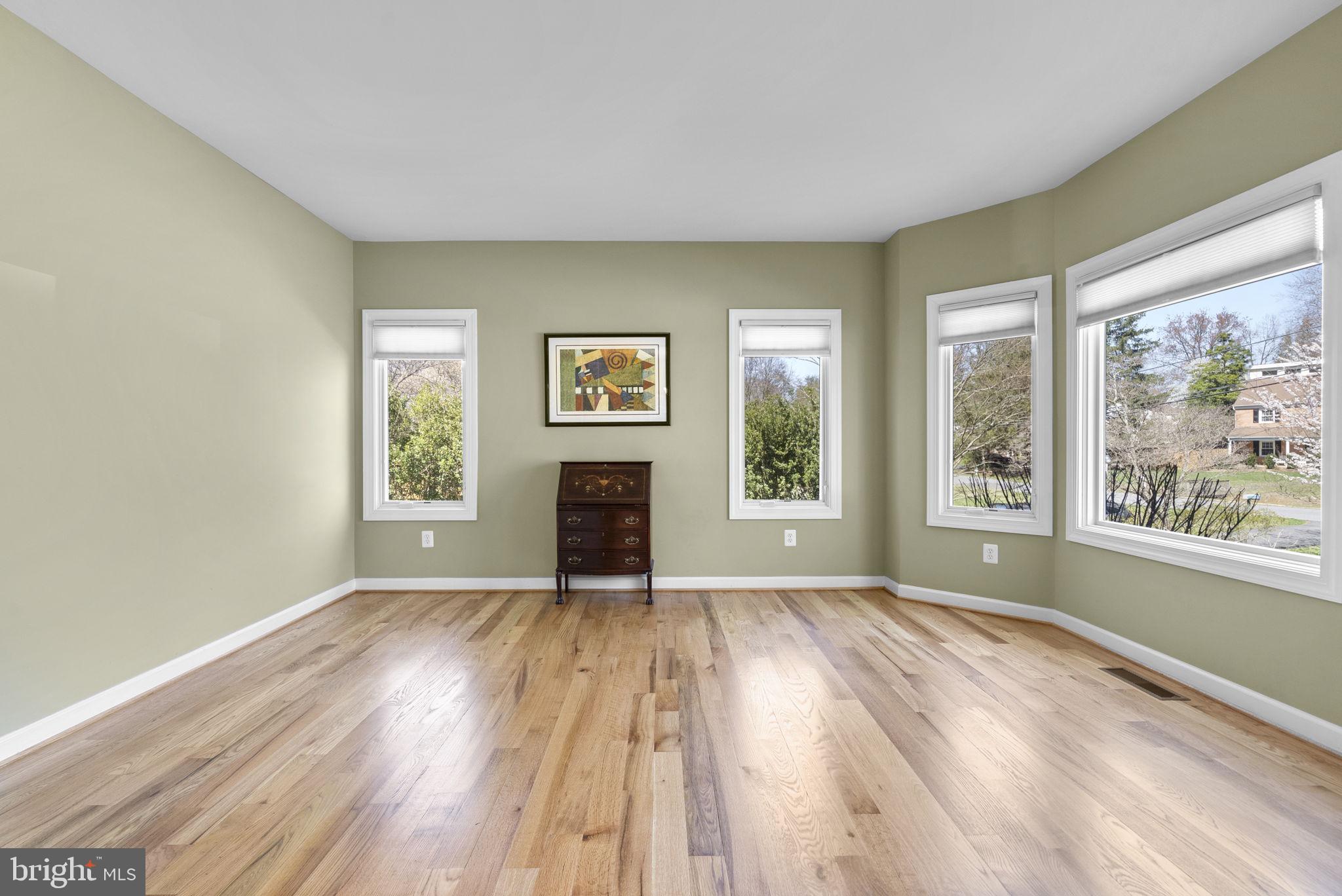 WINDSOR HILLS - Residential