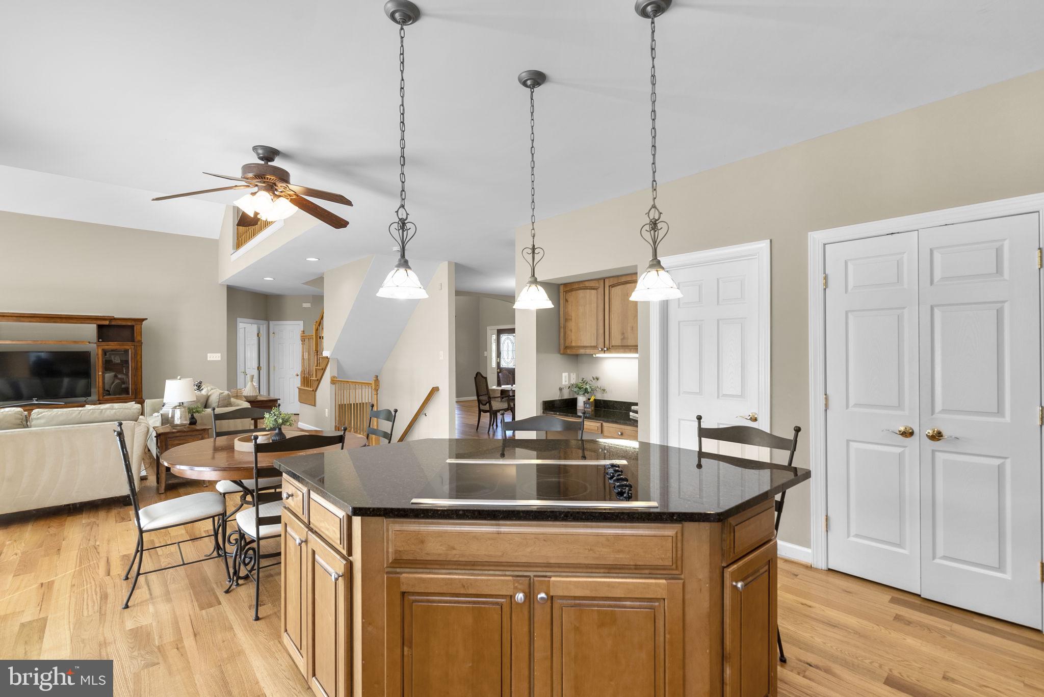 WINDSOR HILLS - Residential
