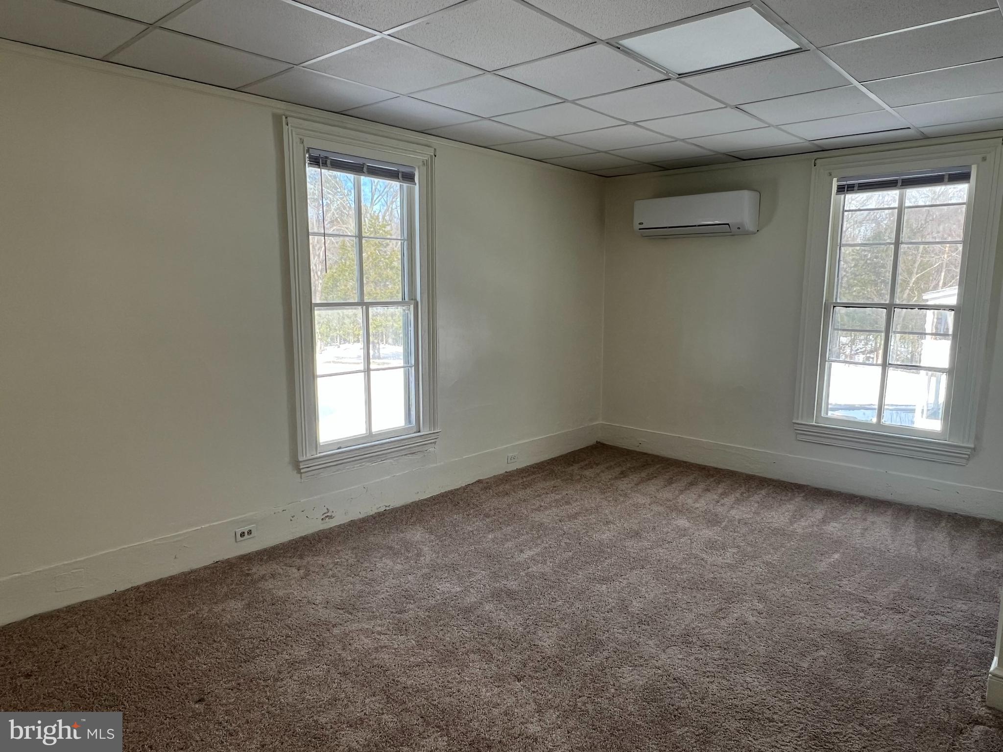 BOWLING GREEN - Residential Lease