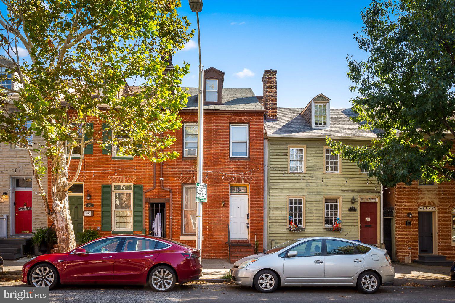 Historic Fells Point and Ann St awaits! Move-in ready and updated, this first floor, 1 bedroom has plenty of room for living! Location truly is in the heart of all things Fells, harbor promenade, cobblestone streets, bars, and restaurants – Peter’s Inn is across the street. UPDATED kitchen with subway tile backsplash, industrial stainless-steel sink and modern faucet, countertop, cabinets and hardware. Bathroom has a new vanity and tile shower. Recently updated floors and crisp paint throughout, this is your chance to be central to all things FELLS POINT while living in clean, central-city digs. Laundry in unit, full bathroom with tub, an extra storage closet, and a separate bedroom provide spacious living to this 1 bedroom. Front living room situated off the kitchen and provides plenty of space for streaming, gaming, and entertaining. Location is key in historic Fells Point with the Harbor Promenade, restaurants, newly renovated Broadway Market, Pitango gelato and bakery, Water Taxi commuting to Locust Point, Greedy Reads, Hopkins, Post Office, Harbor East and Harbor Point shopping district, MAC gym, and nearby Canton, Patterson Park, The Shops at Canton Crossing, Sprouts, Harris Teeter, Target, and newly expanded Merritt Athletic Club with a parking garage rooftop pool! You can truly live the city life on foot, bike, or with easy access to public transit!