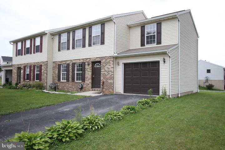 The townhouse you've been waiting for!  2 full baths, large BRS, open KIT, full-size BSMT waiting to be finished.  Excellent size yard.  Great for that buyer just starting out; plenty of room to grow.  Just minutes to I-83 & shopping.  Quiet area to settle into.  Call for your showing today!