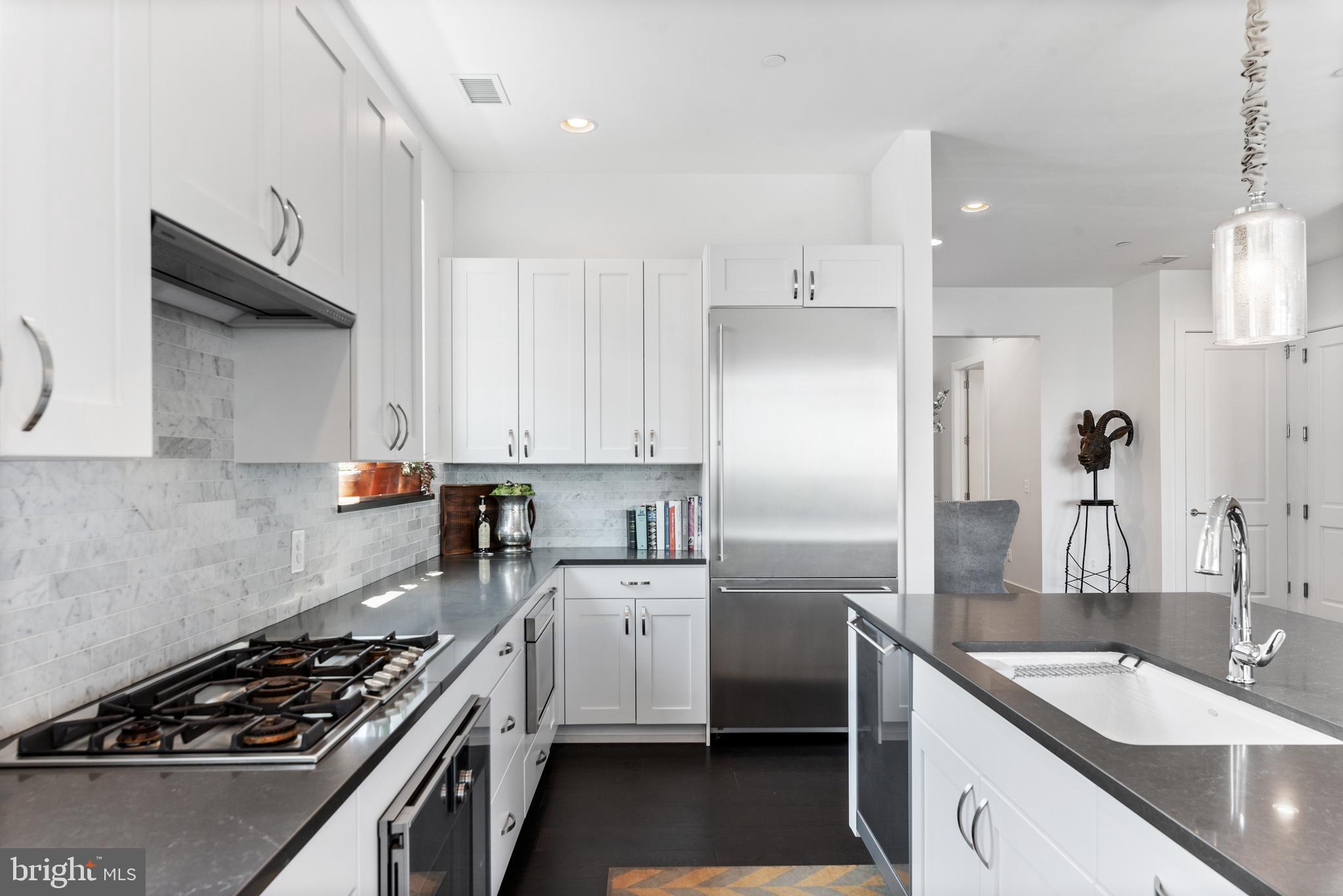 SOCIETY HILL - Residential