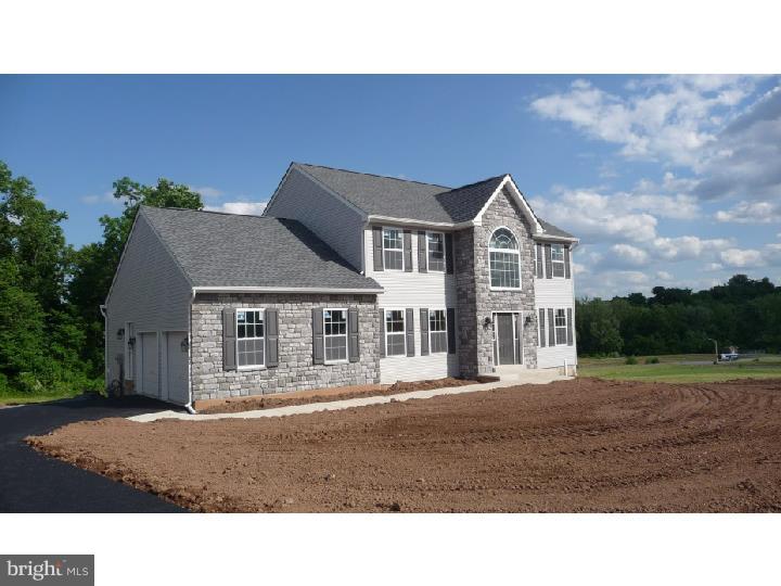 WOODS EDGE - Residential