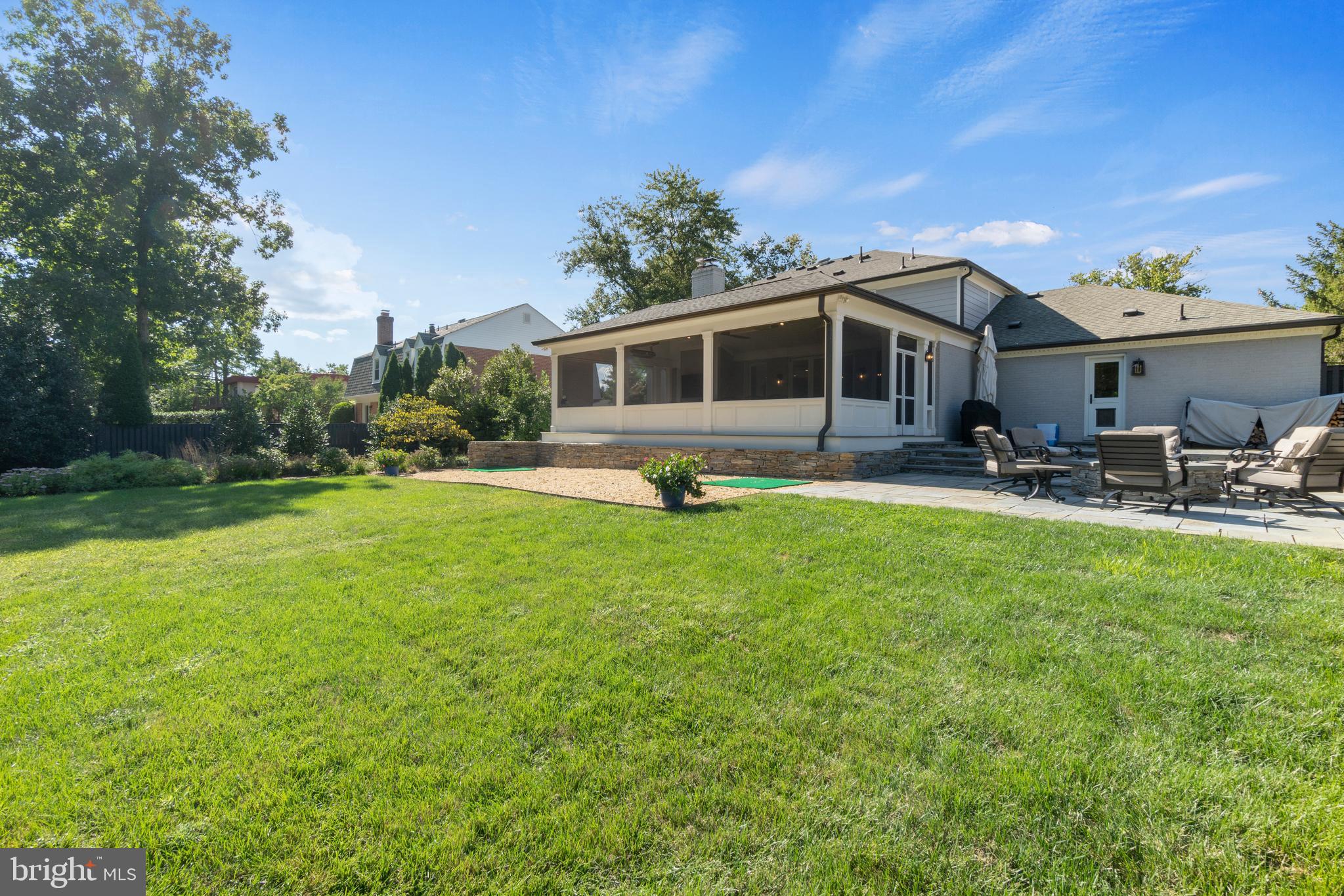 POTOMAC VILLAGE - Residential