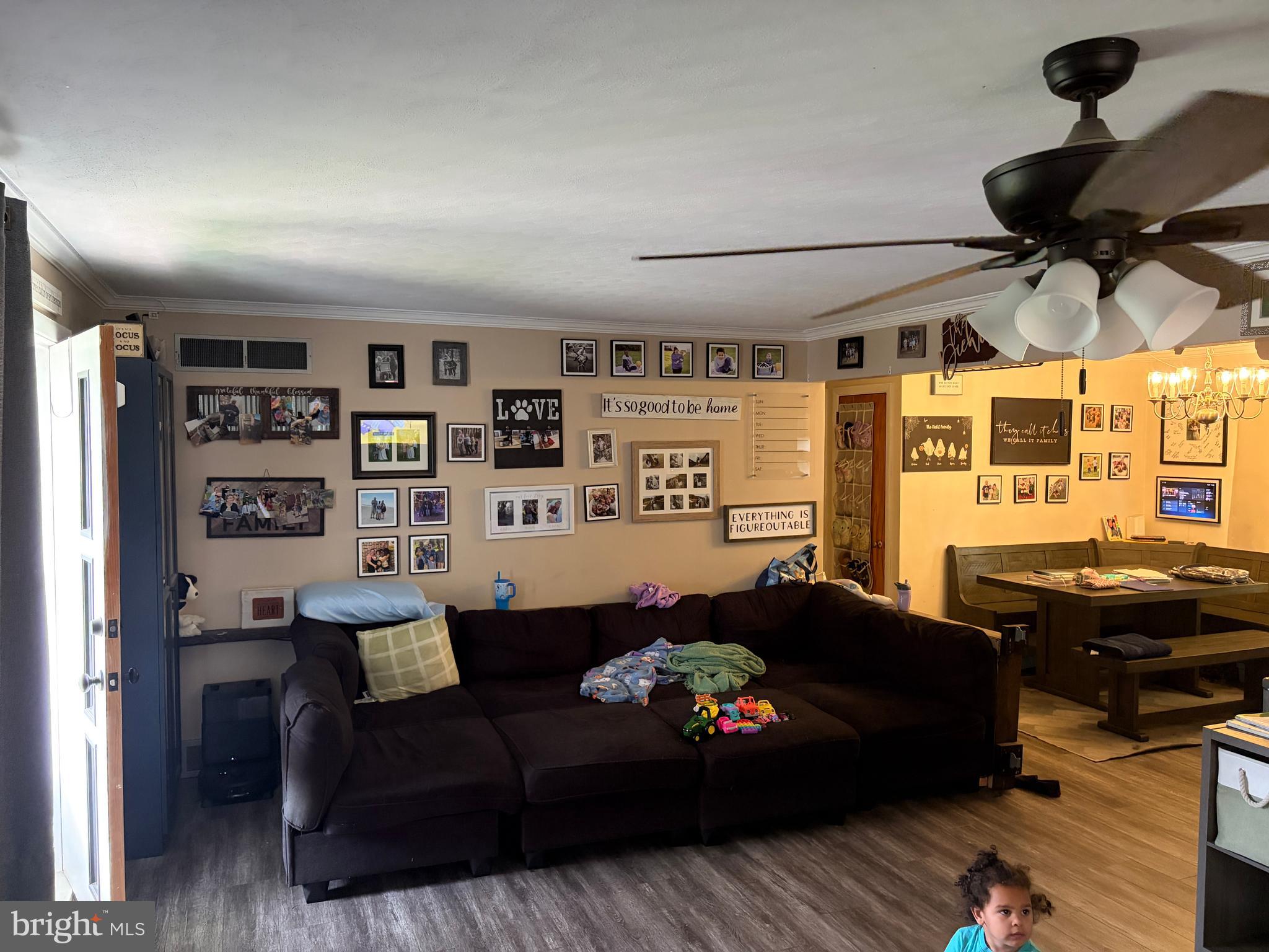 PLEASUREVILLE - Residential