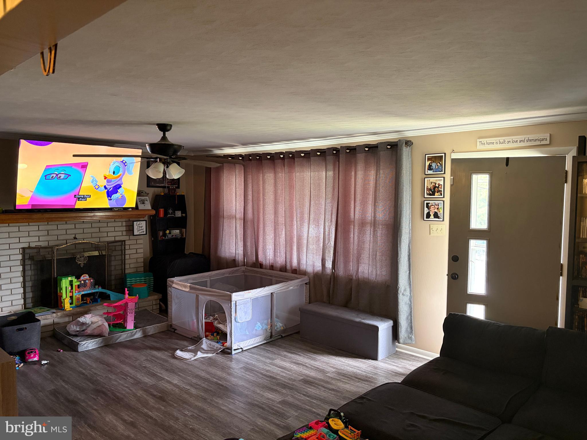 PLEASUREVILLE - Residential