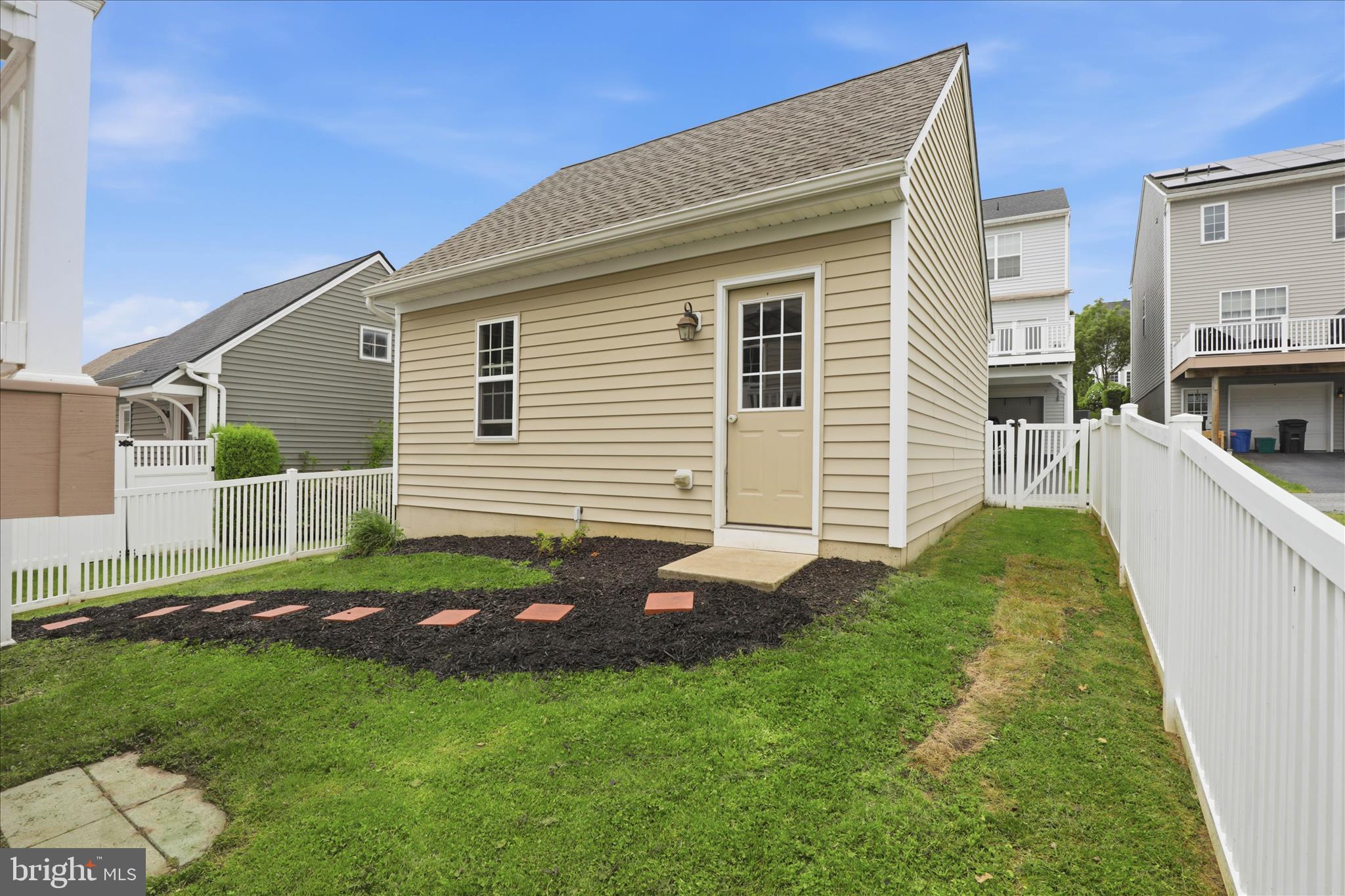 FLORIN HILL - Residential
