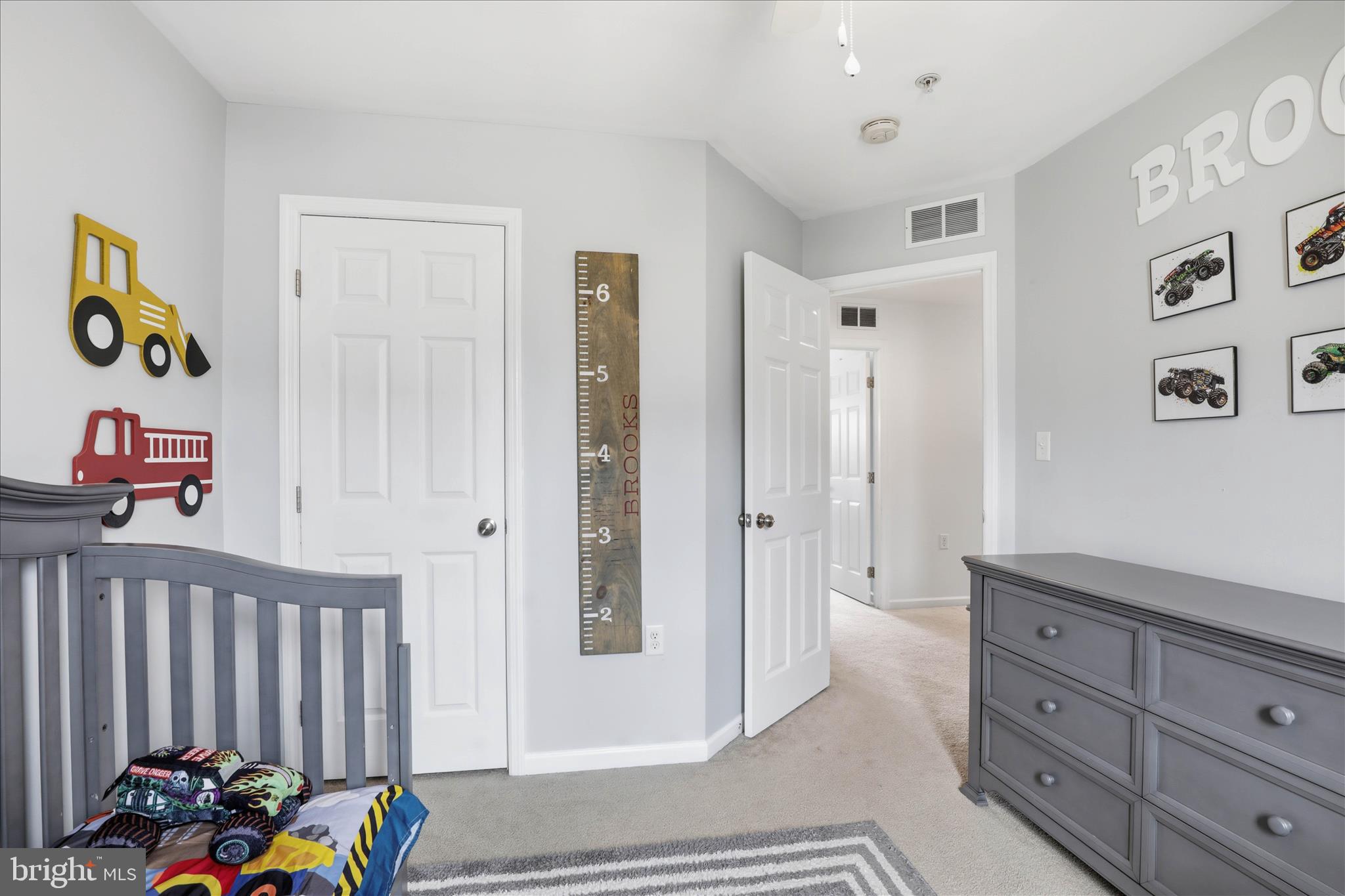 FLORIN HILL - Residential