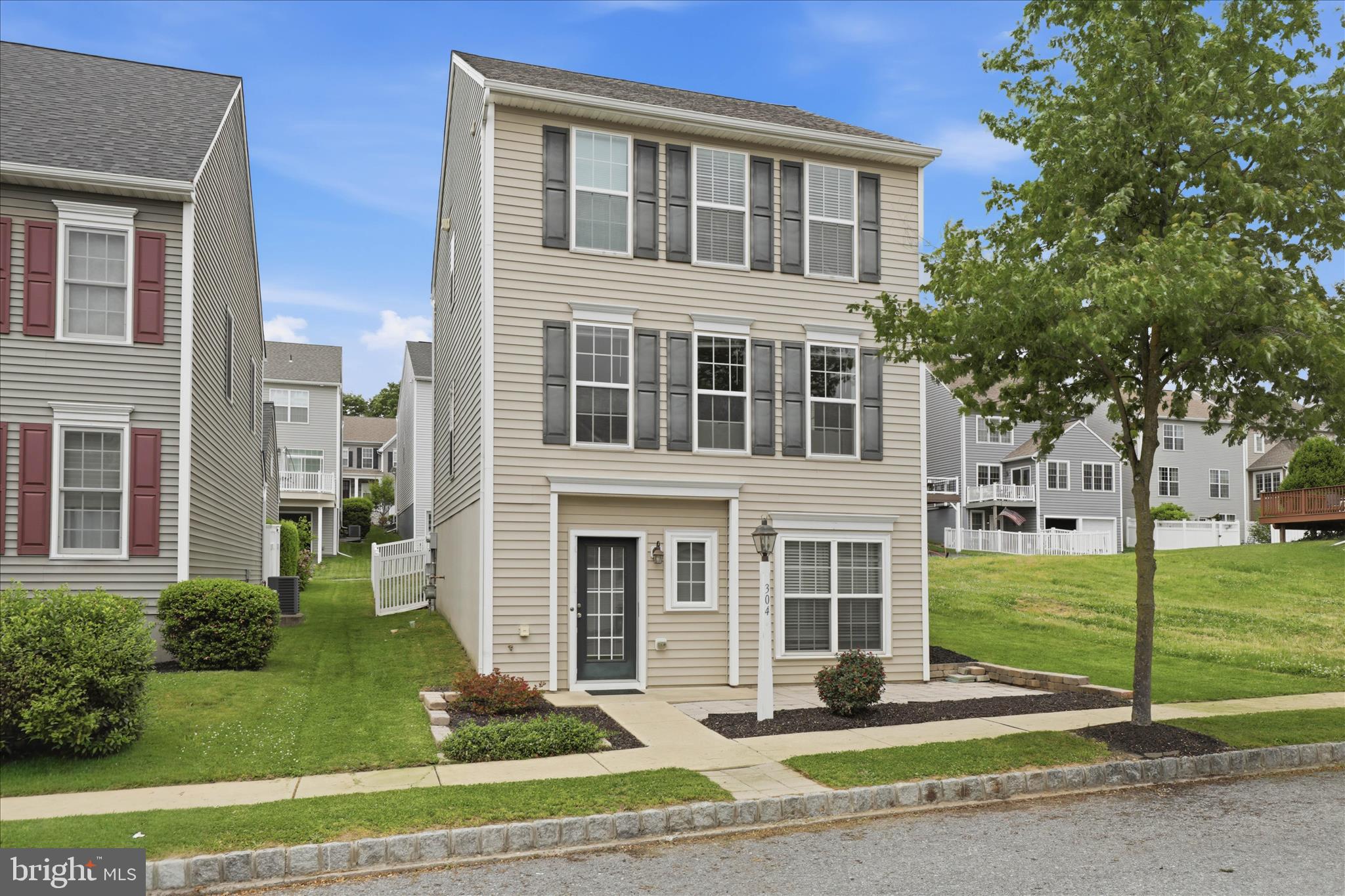 FLORIN HILL - Residential
