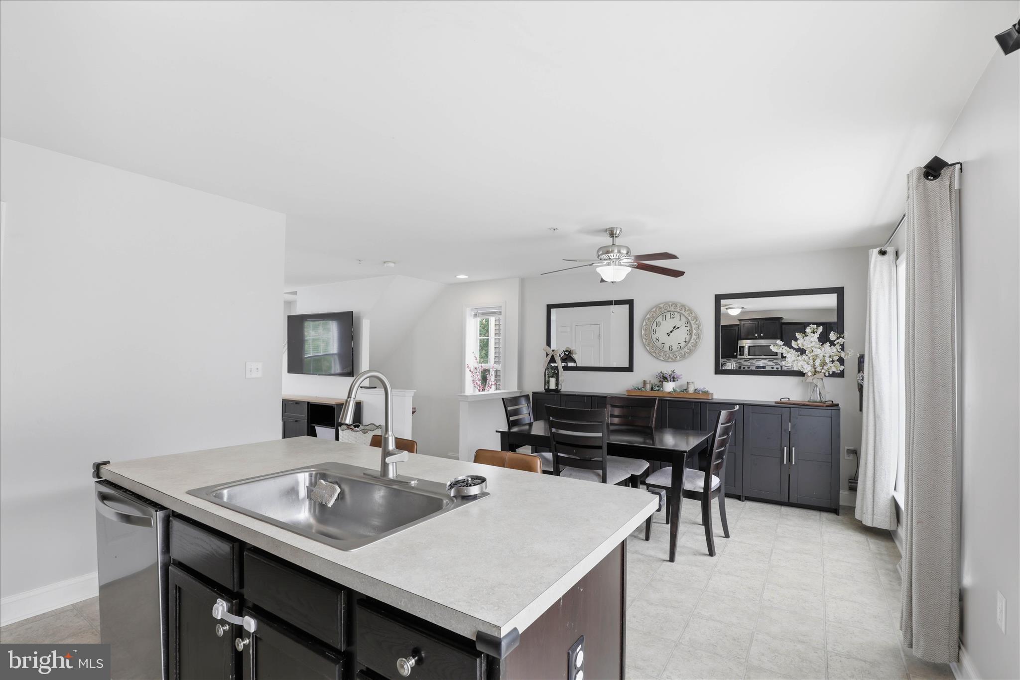 FLORIN HILL - Residential