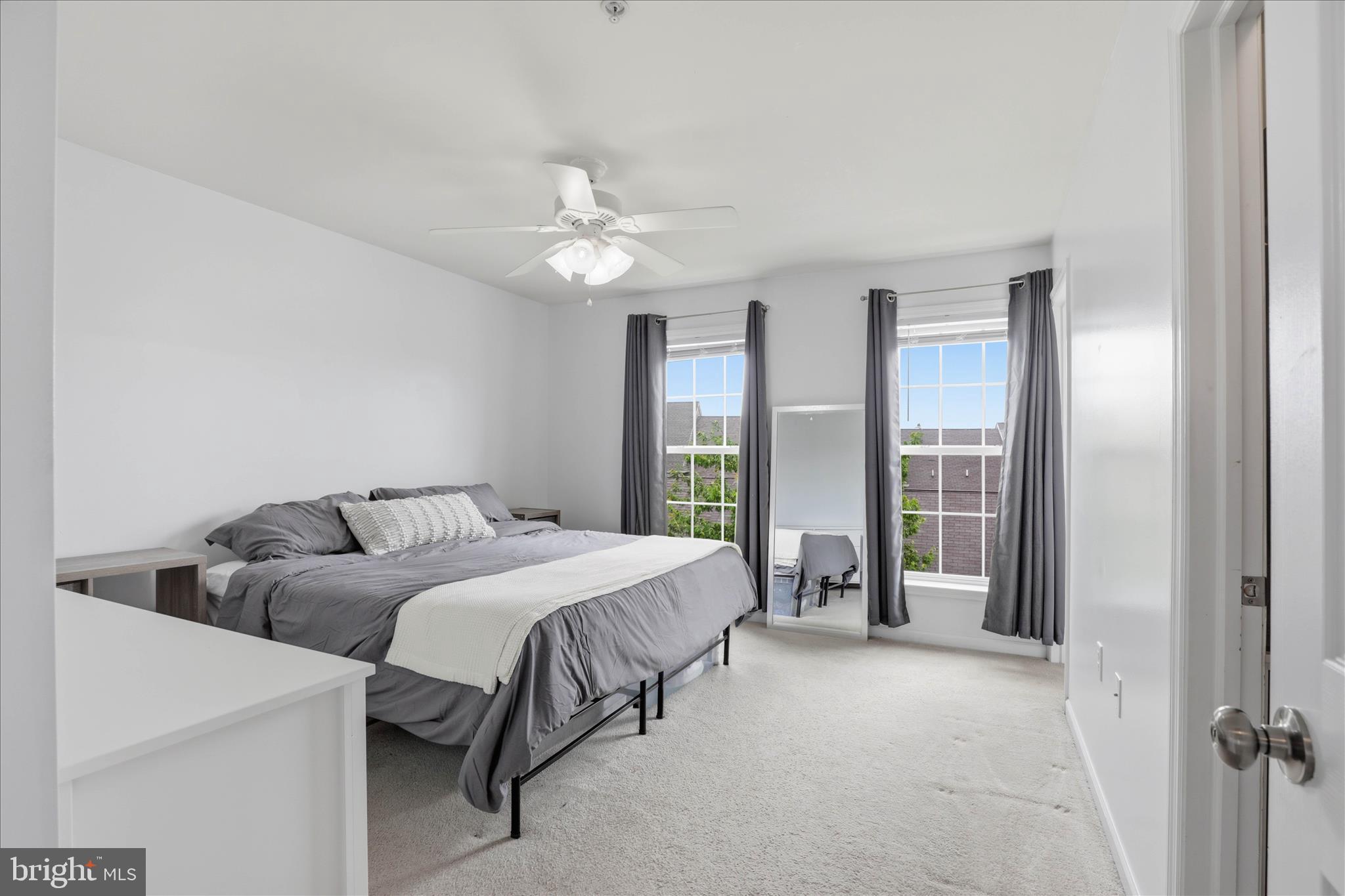 FLORIN HILL - Residential
