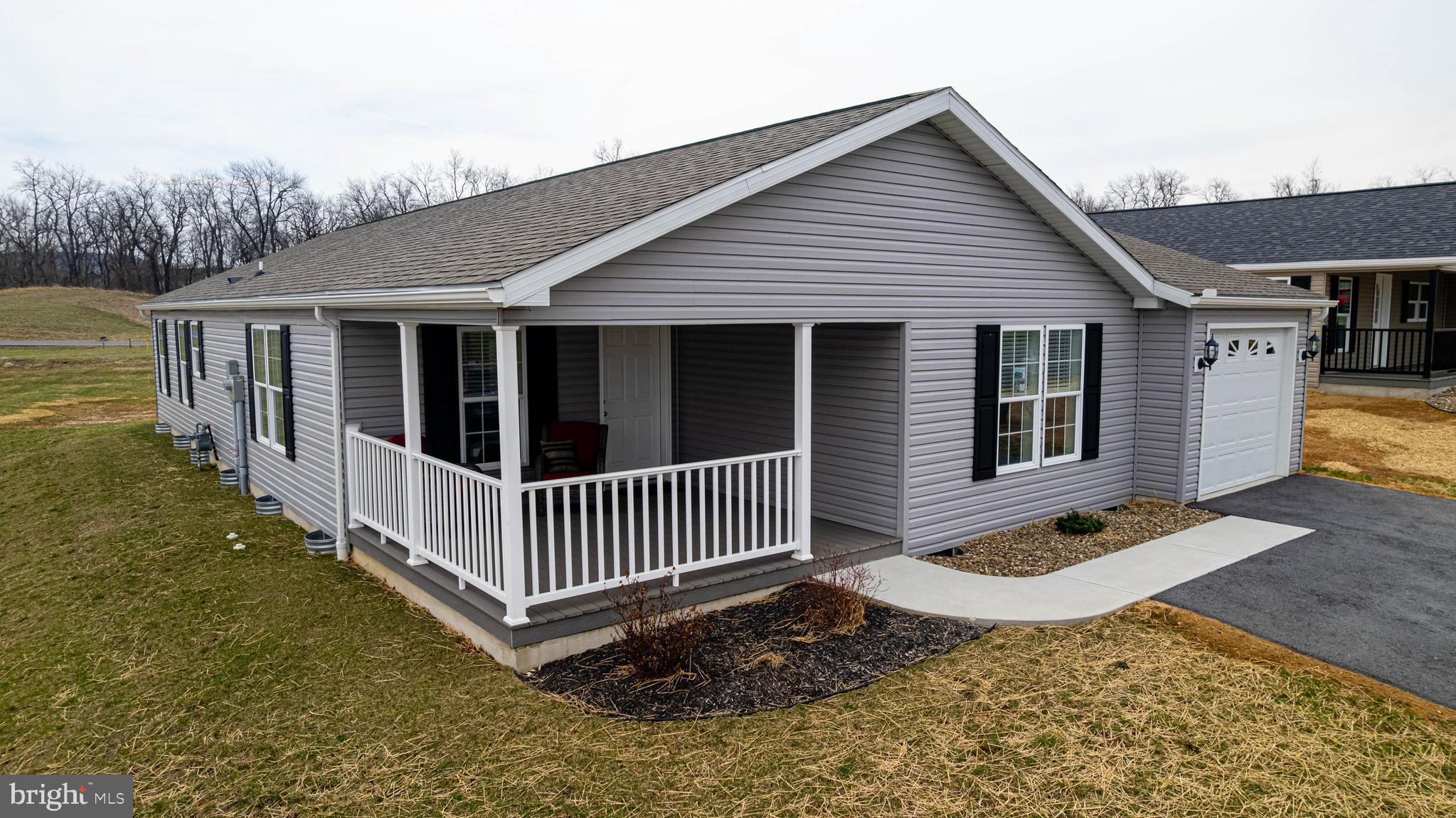 SHIPPENSBURG VILLAGE - Residential
